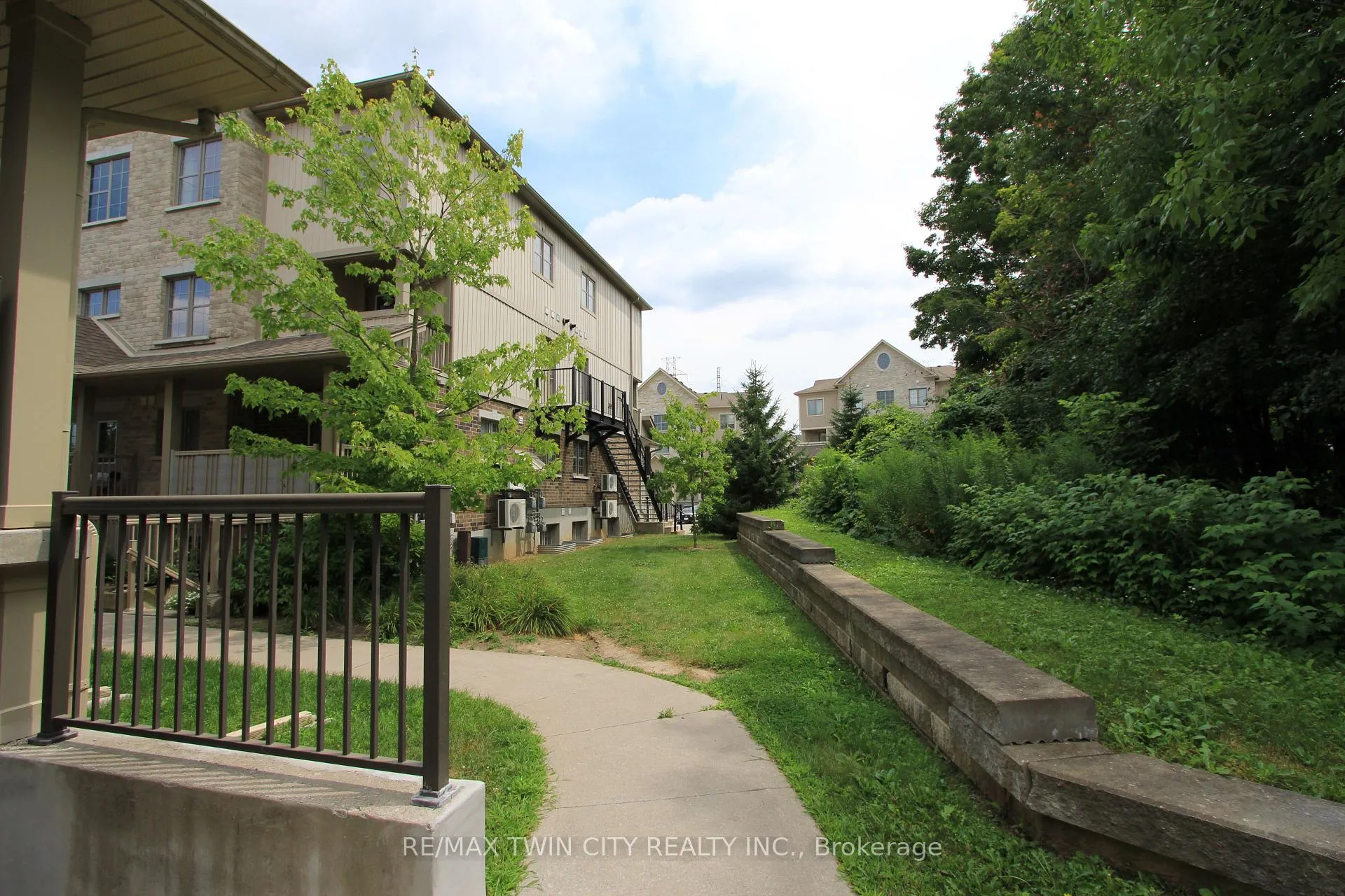 Photo 6 of Unit 3E, 255 Maitland Street, Kitchener — HOMEH