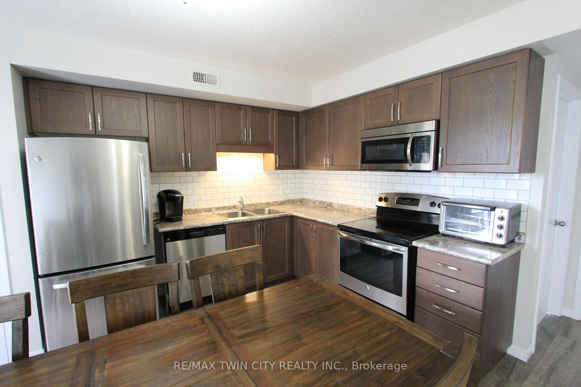 Photo 17 of Unit 3E, 255 Maitland Street, Kitchener — HOMEH