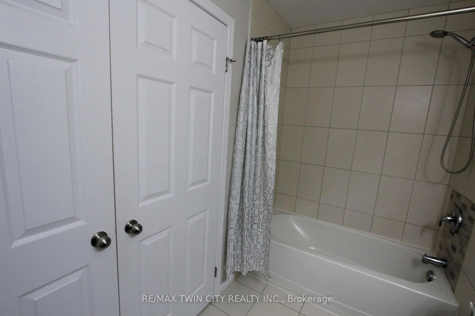 Photo 30 of Unit 3E, 255 Maitland Street, Kitchener — HOMEH