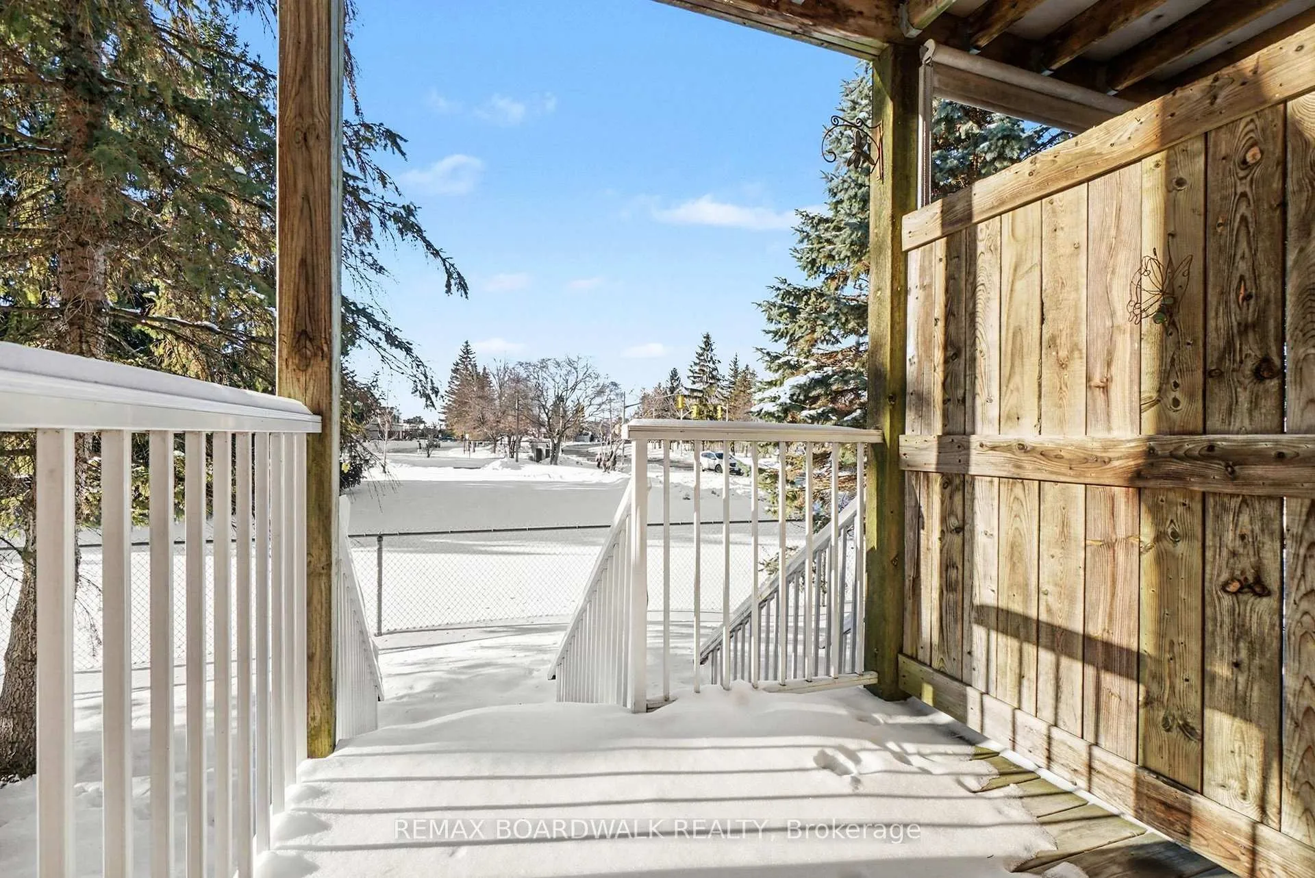 Photo 4 of 6 Briston Private, Ottawa, Hunt Club Park — HOMEH