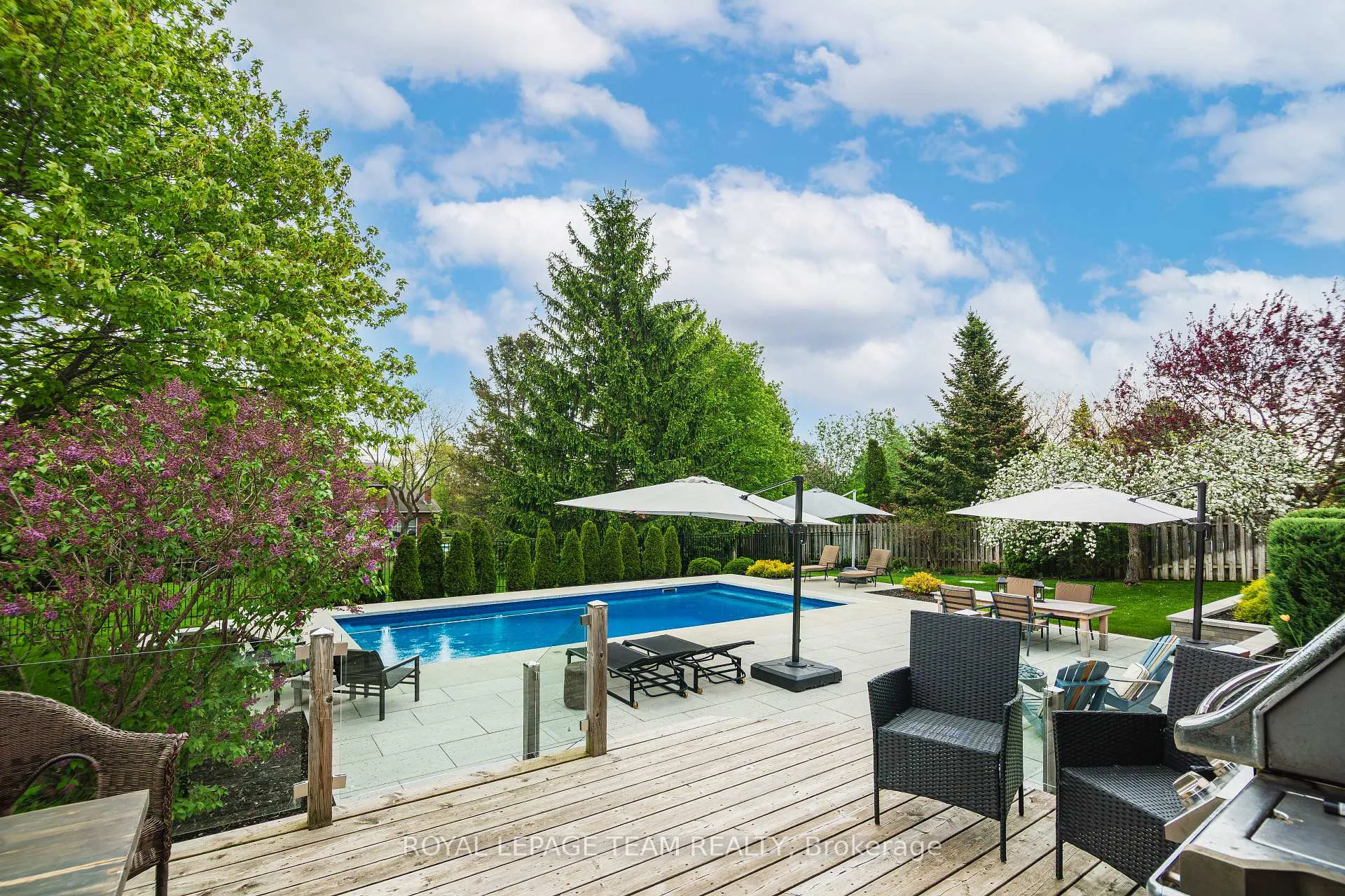 Photo 2 of 1085 Lena Avenue, Ottawa, Manotick Long Island & Nicholls Island — HOMEH