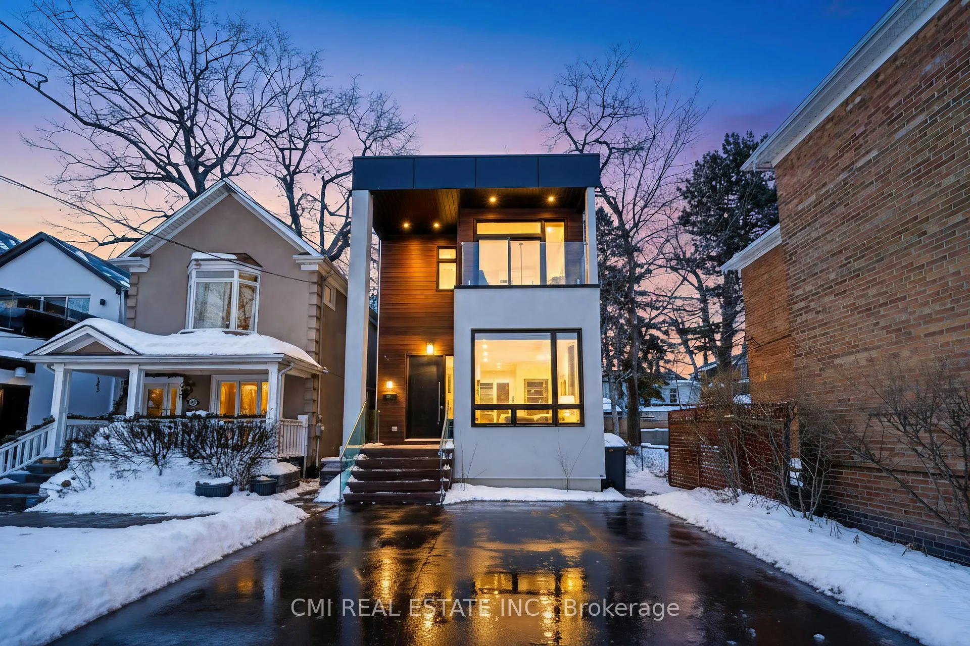 Front of 75 Kenilworth Avenue