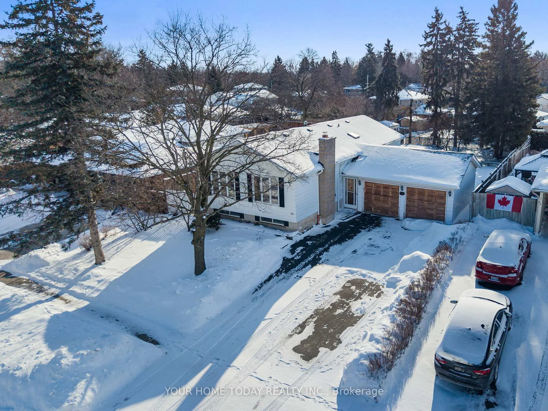 Photo 2 of 26 Fagan Drive, Halton Hills, Georgetown — HOMEH