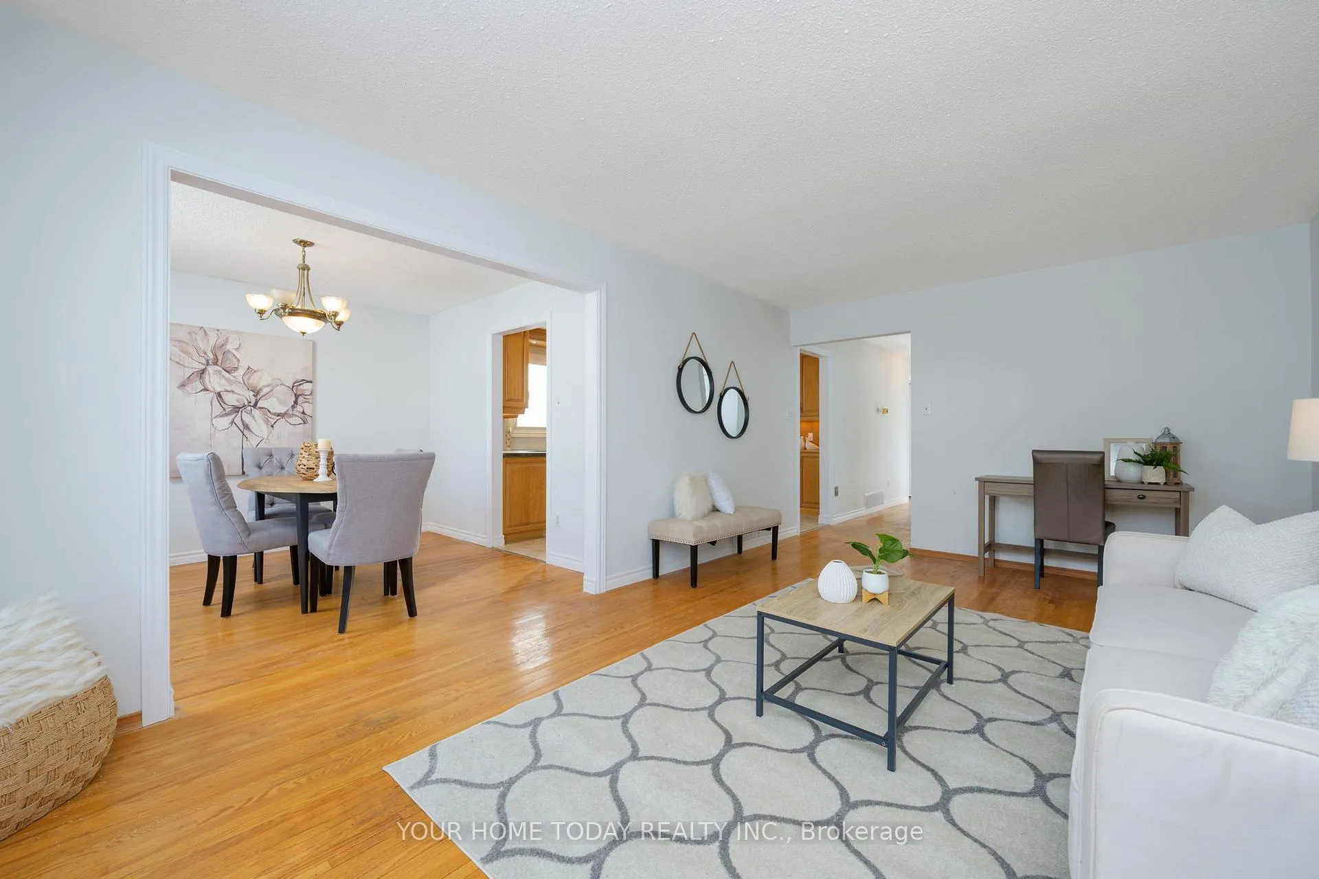 Photo 8 of 26 Fagan Drive, Halton Hills, Georgetown — HOMEH