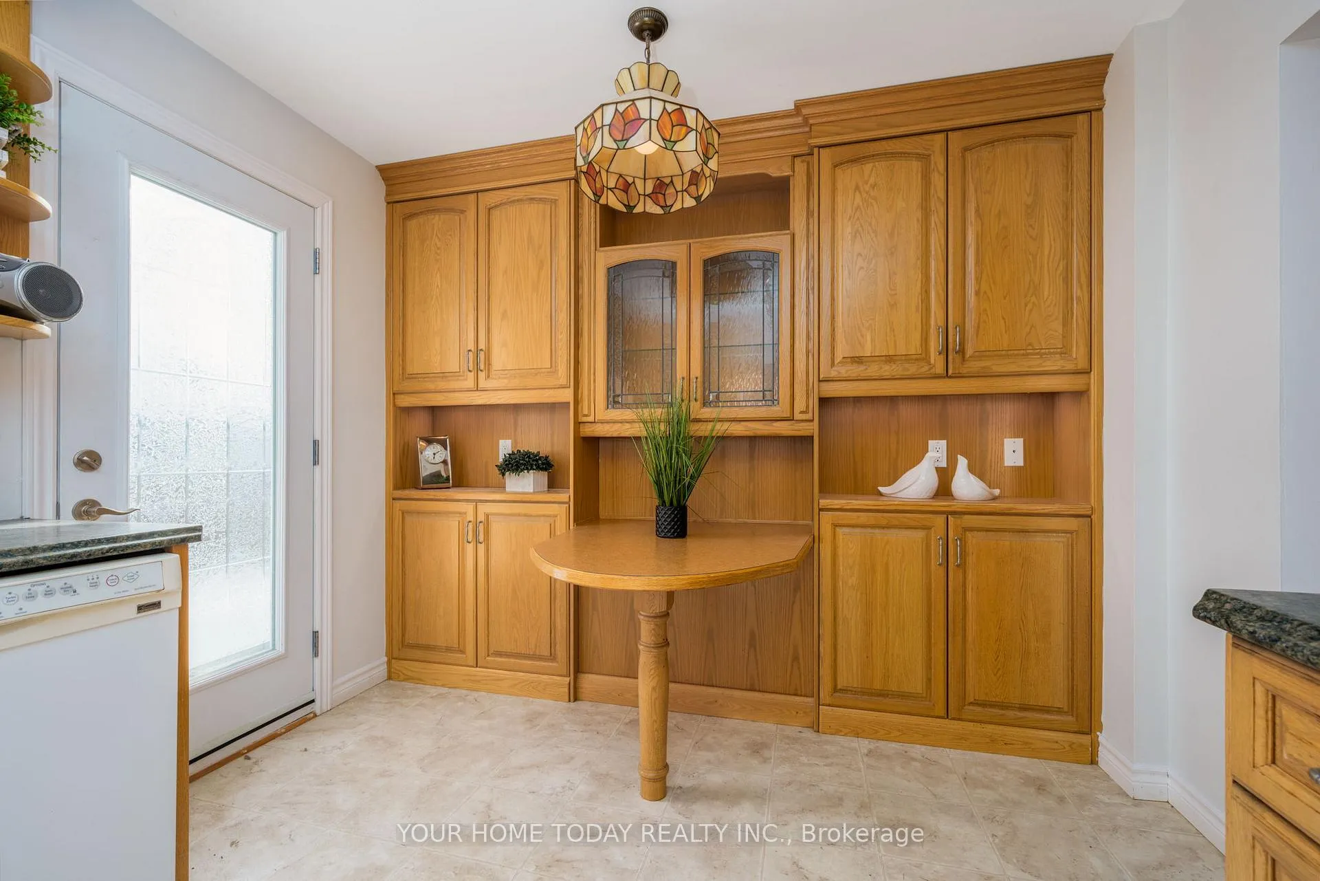Photo 14 of 26 Fagan Drive, Halton Hills, Georgetown — HOMEH