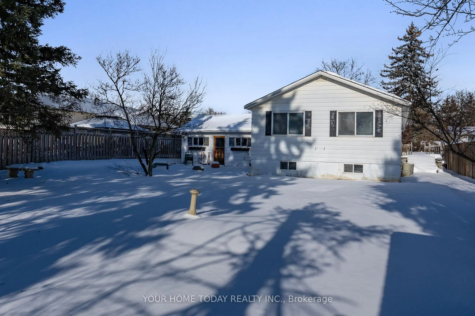 Photo 35 of 26 Fagan Drive, Halton Hills, Georgetown — HOMEH