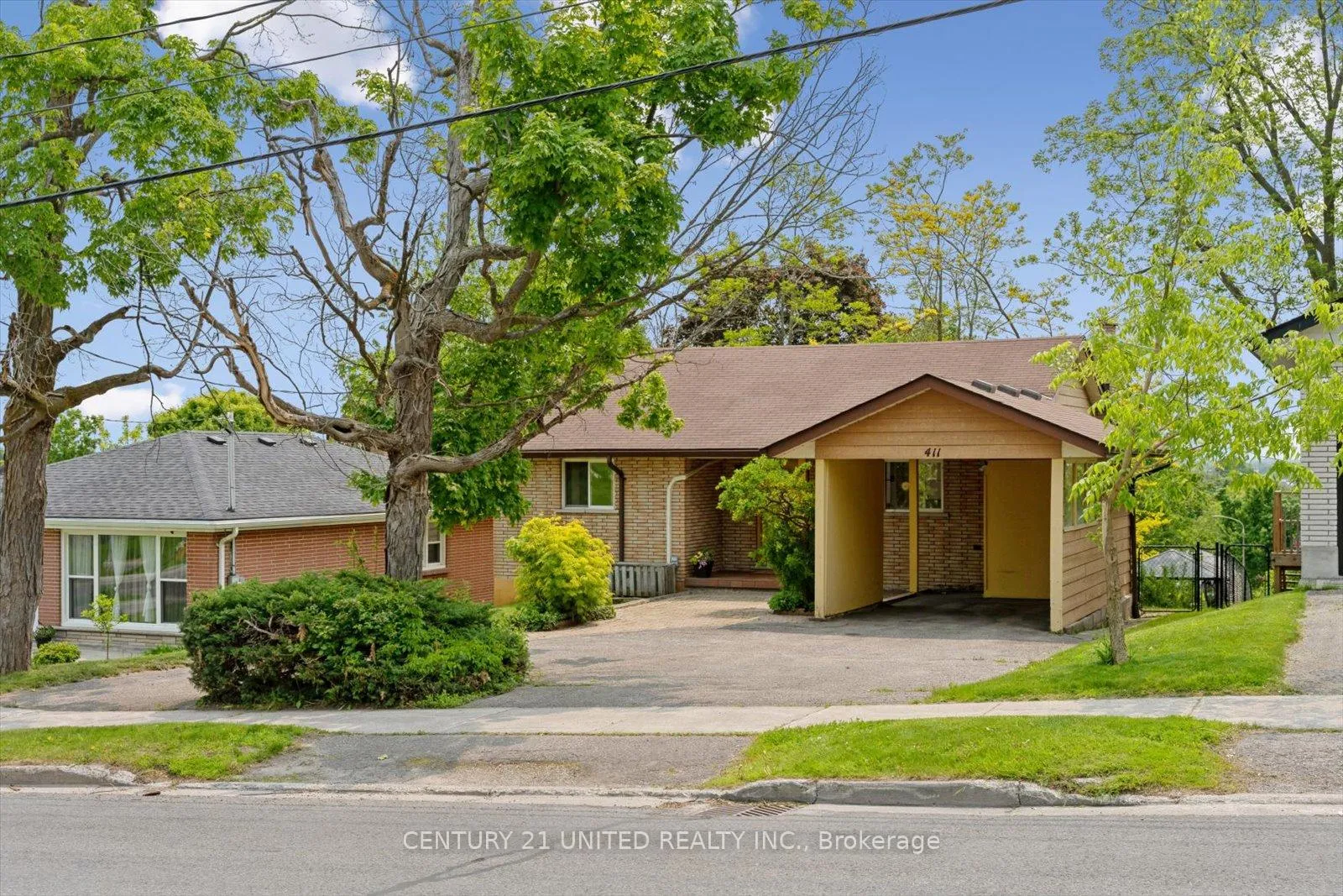 Photo 5 of 411 Highland Road, Peterborough, Northcrest Ward 5 — HOMEH