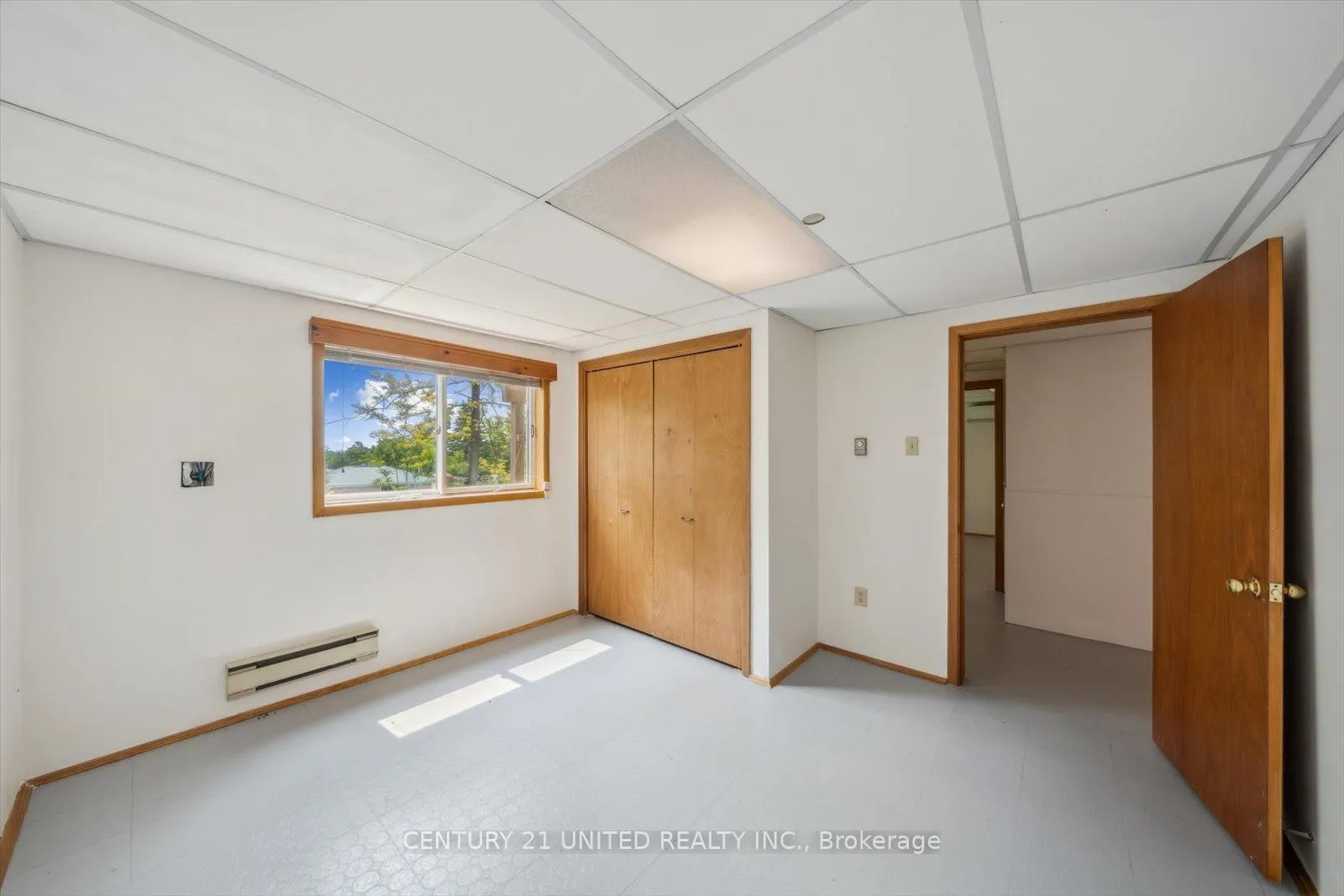Photo 36 of 411 Highland Road, Peterborough, Northcrest Ward 5 — HOMEH