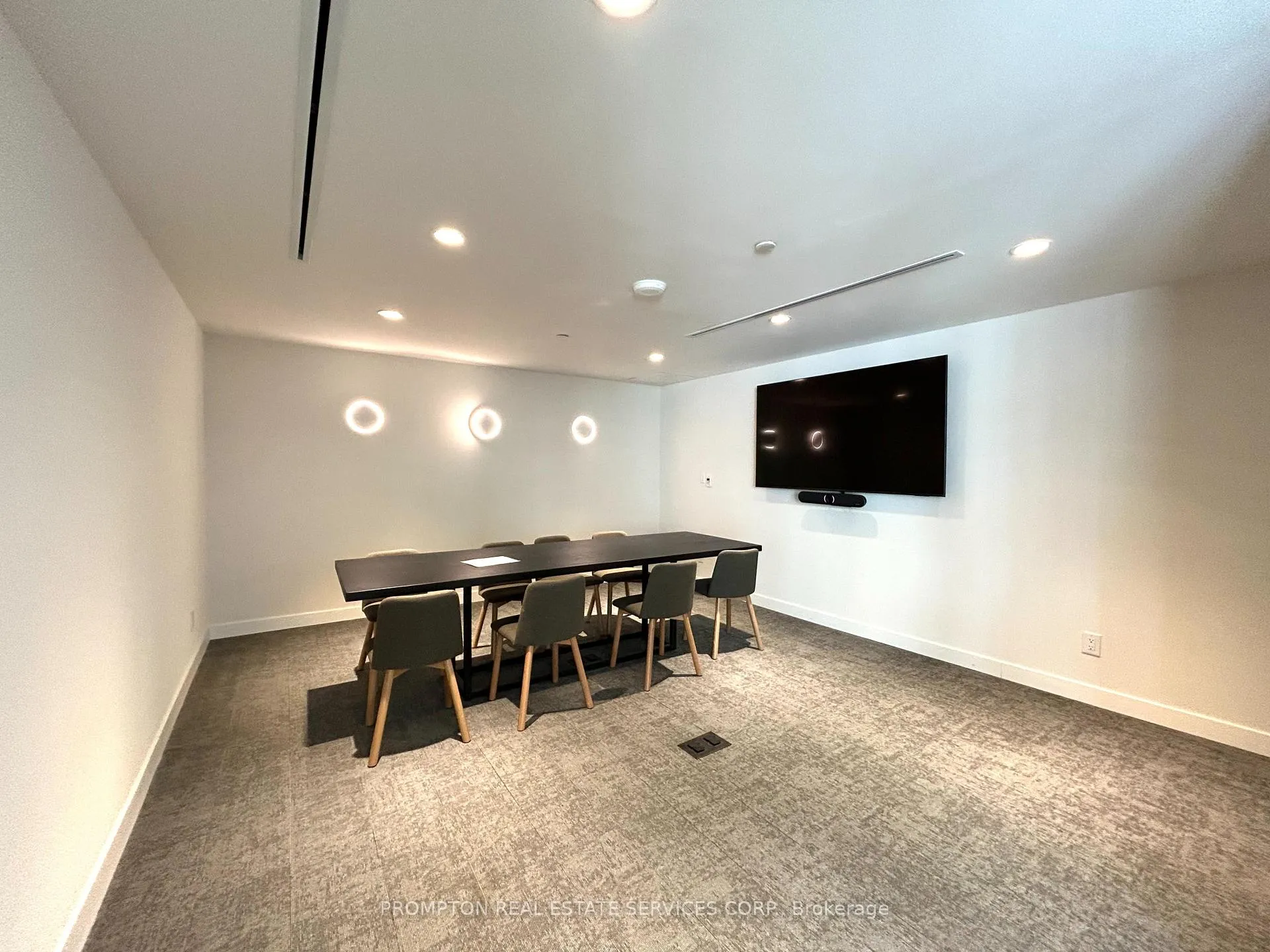 Photo 8 of Unit 908, 1050 Eastern Avenue, Toronto, The Beaches — HOMEH