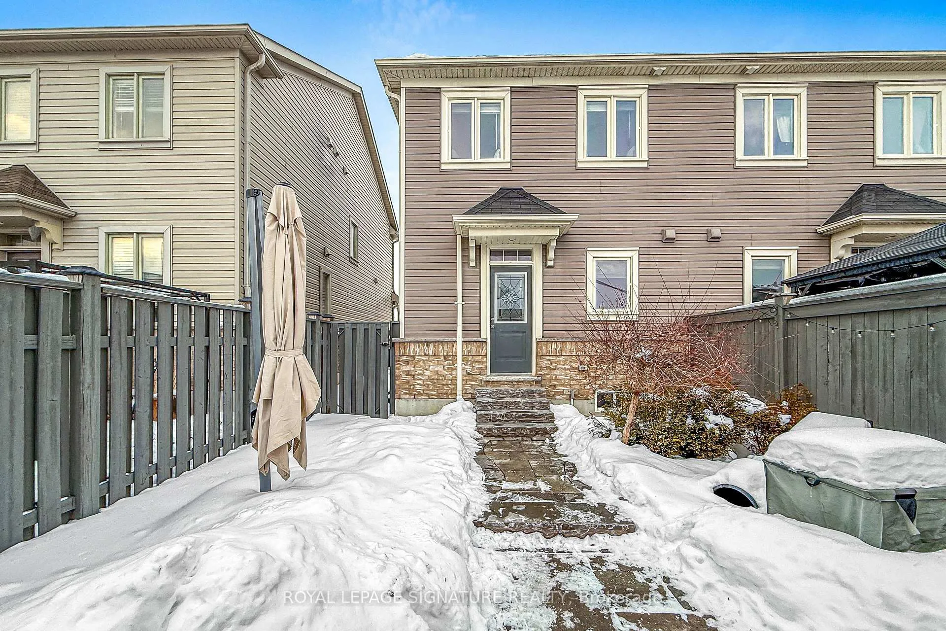 Photo 23 of 9 Ted Miller Crescent, Clarington, Bowmanville — HOMEH