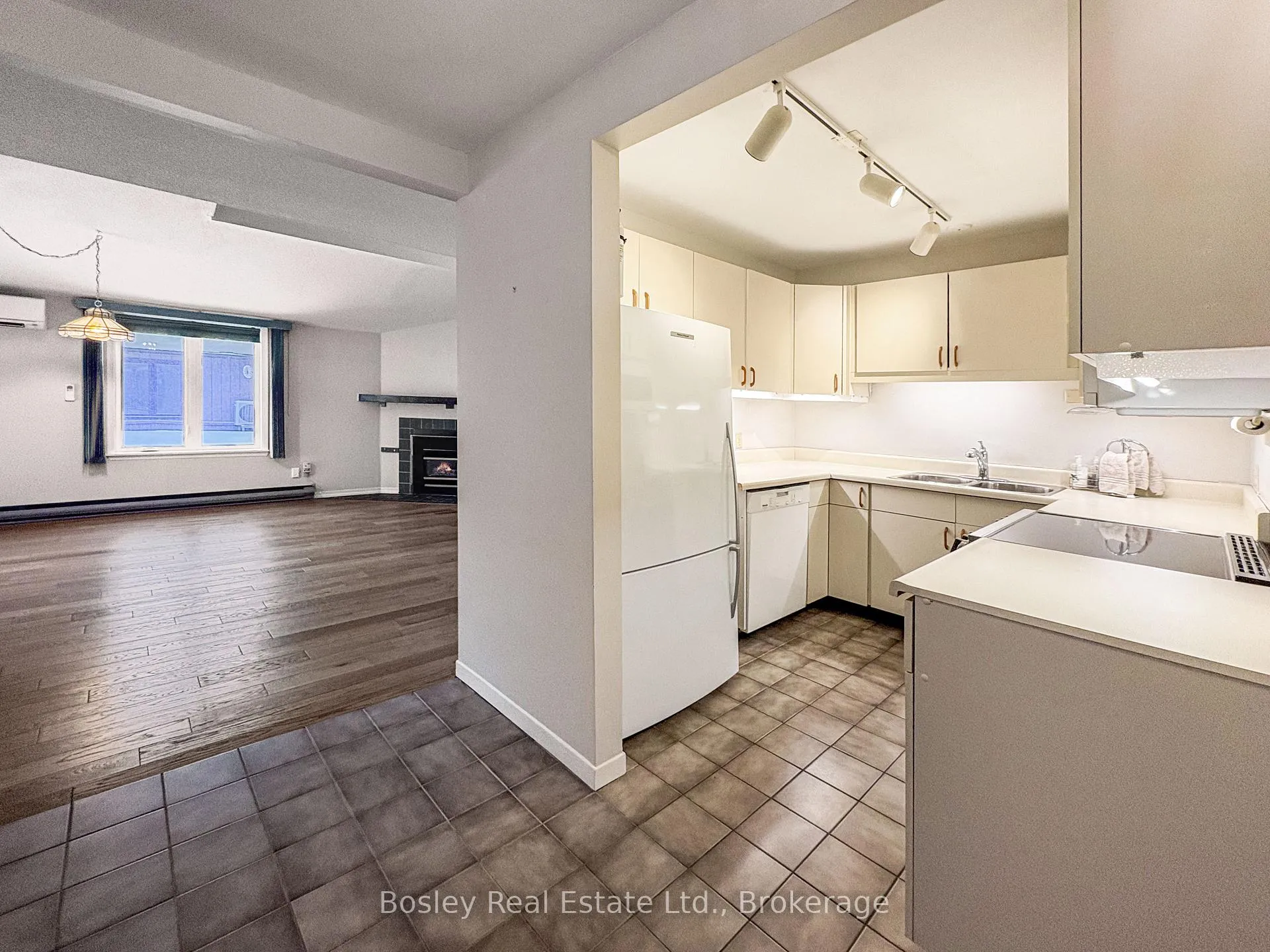 Photo 11 of 22 Trafalgar Road, Collingwood — HOMEH