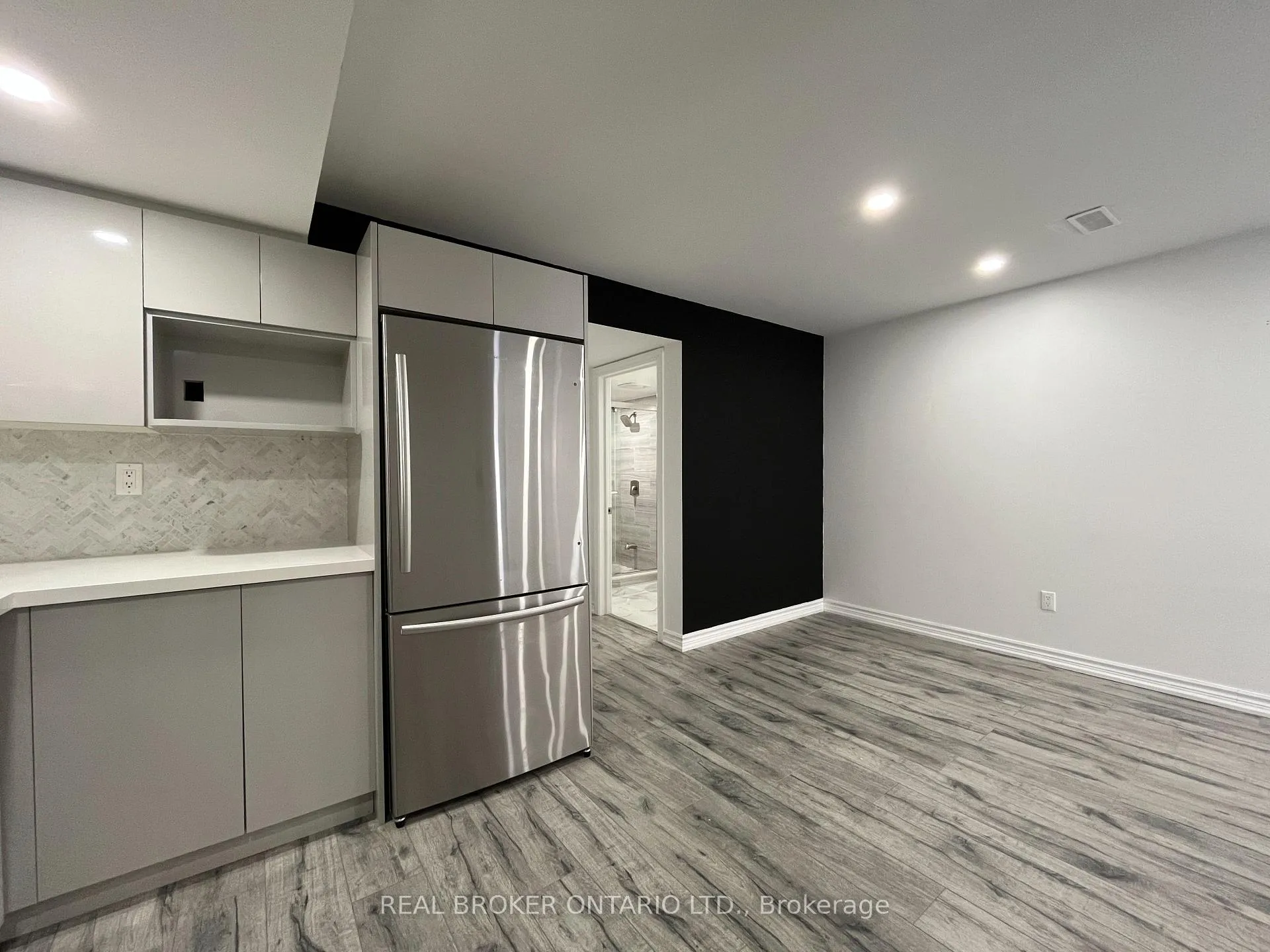 Photo 3 of Unit BSMT, 7 Robert Green Crescent, Vaughan, Patterson — HOMEH