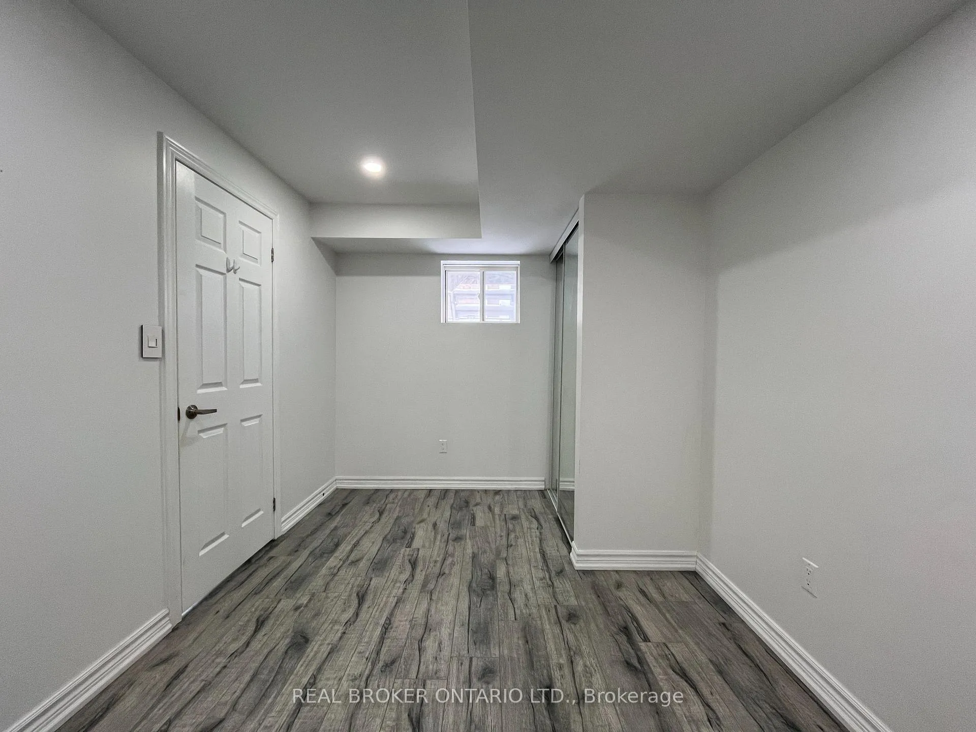 Photo 5 of Unit BSMT, 7 Robert Green Crescent, Vaughan, Patterson — HOMEH