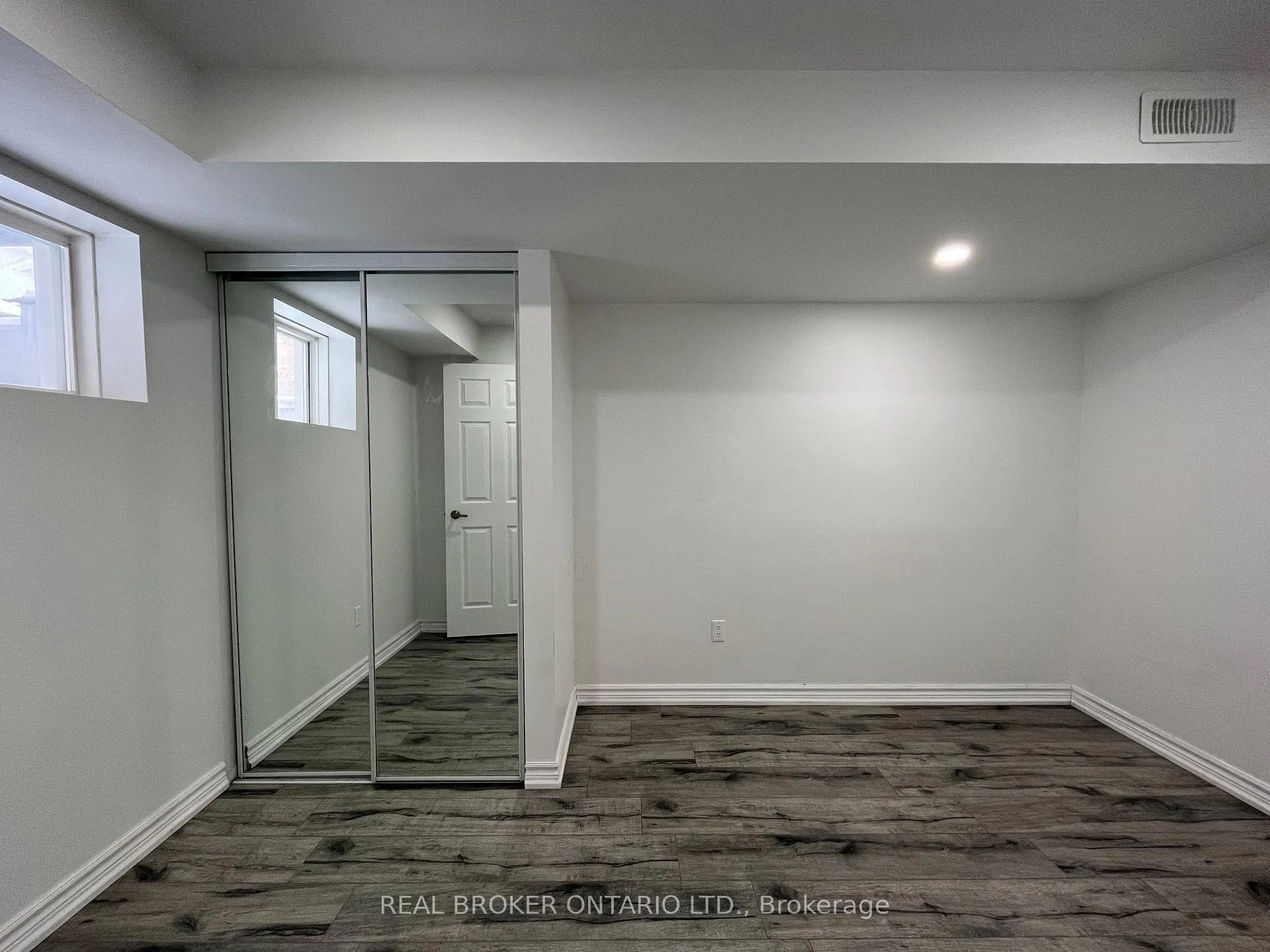 Photo 6 of Unit BSMT, 7 Robert Green Crescent, Vaughan, Patterson — HOMEH
