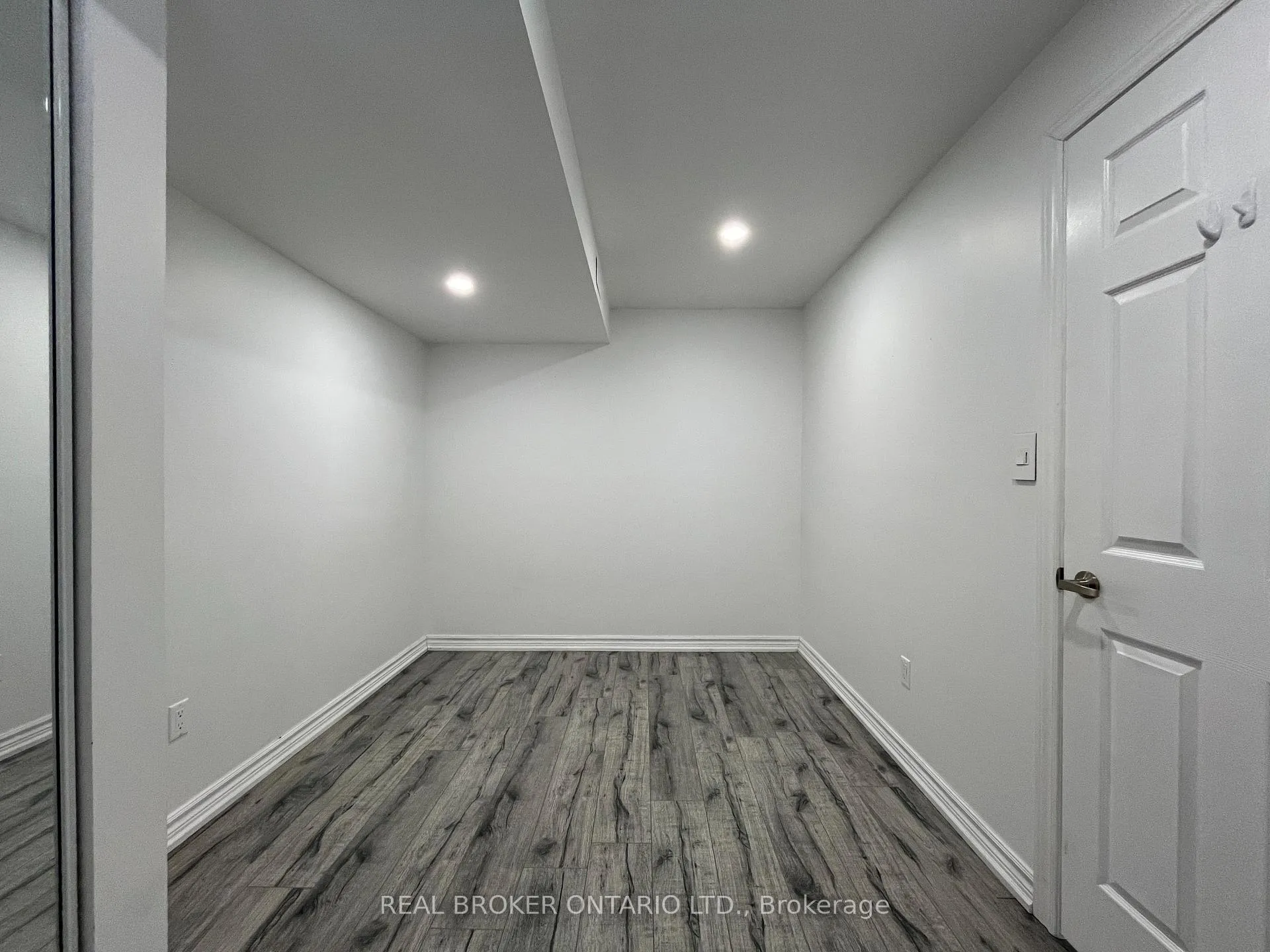 Photo 7 of Unit BSMT, 7 Robert Green Crescent, Vaughan, Patterson — HOMEH
