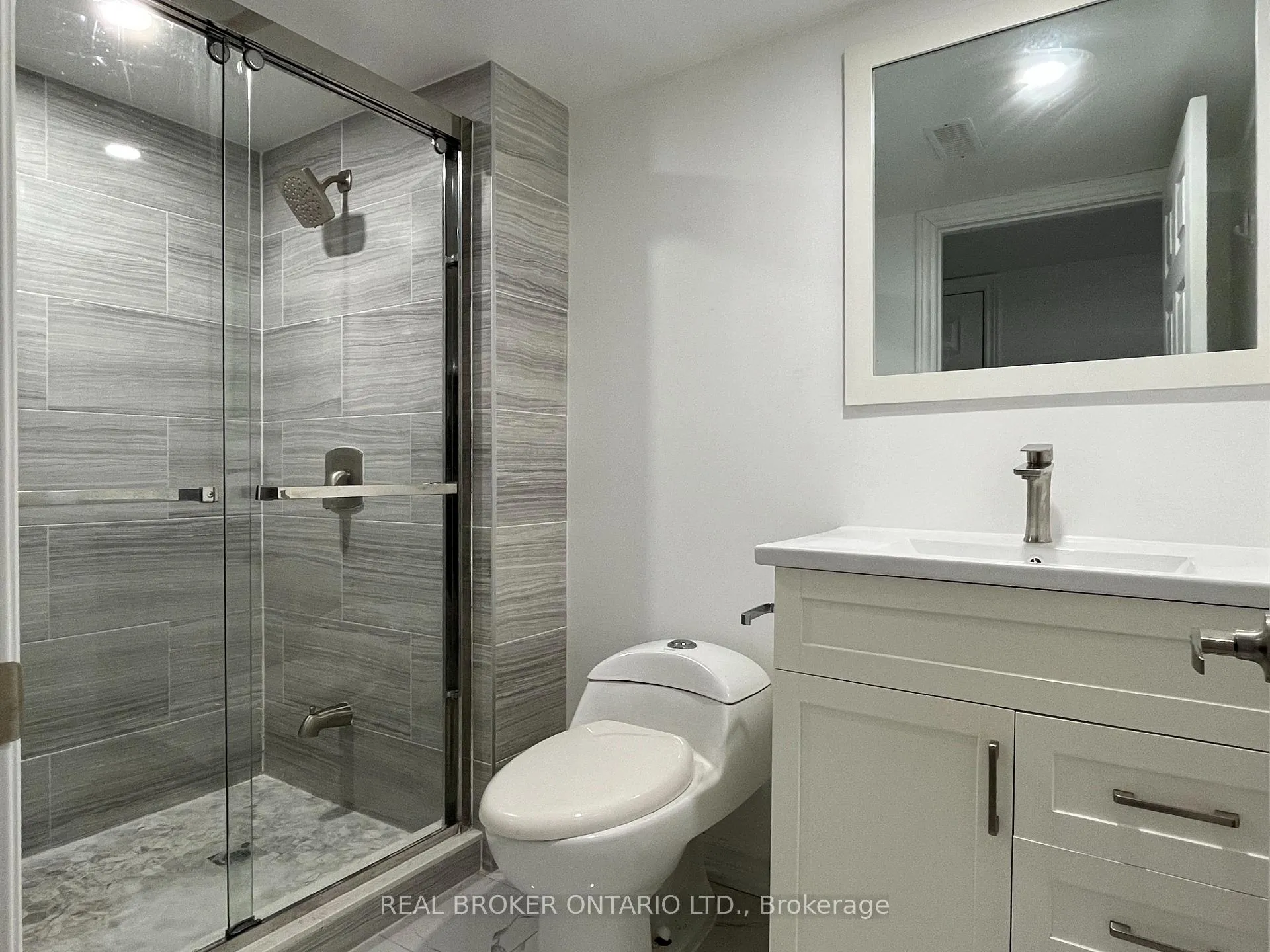 Photo 8 of Unit BSMT, 7 Robert Green Crescent, Vaughan, Patterson — HOMEH