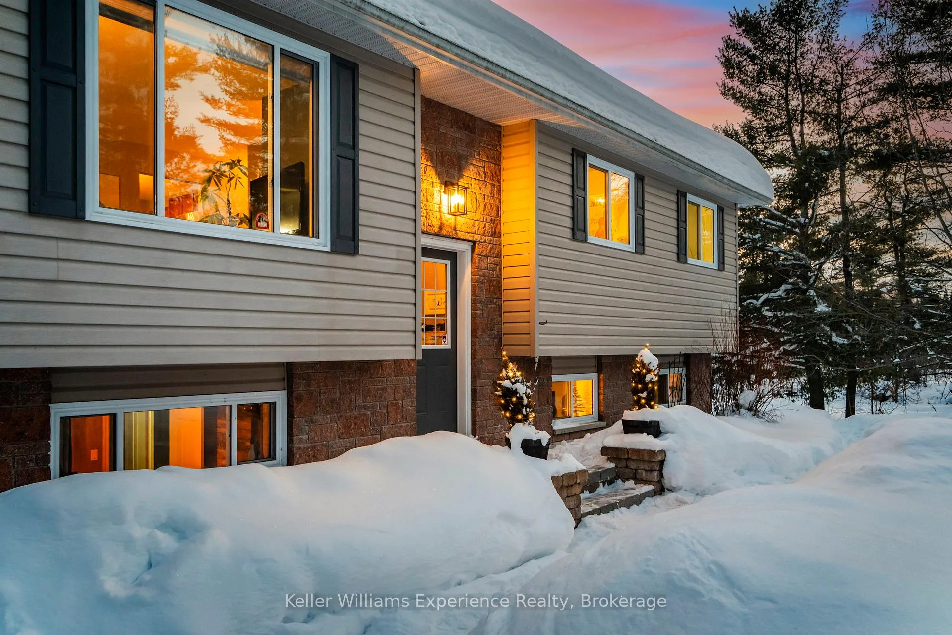Photo 1 of 2891 Brady Drive, Severn, Washago — HOMEH