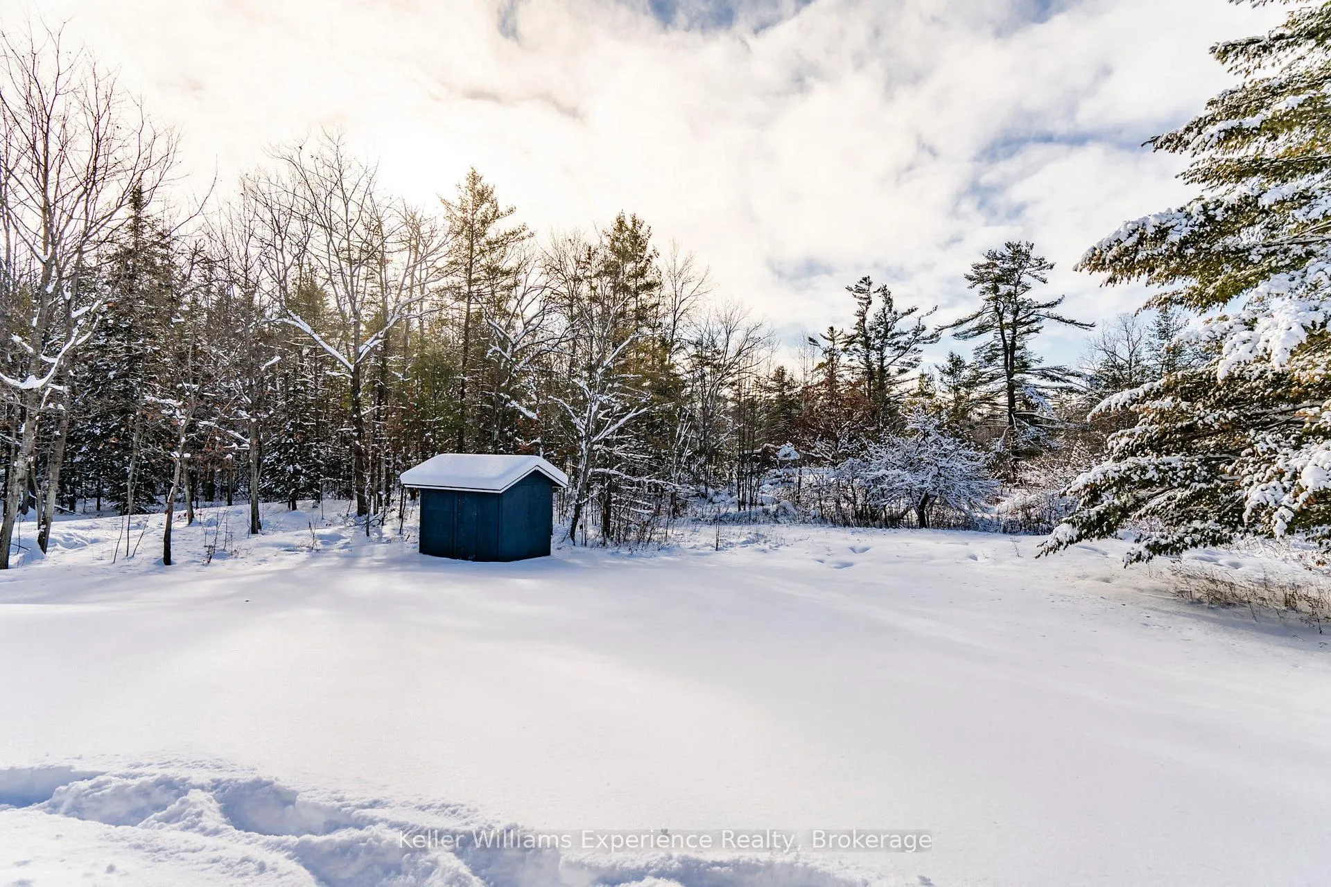 Photo 30 of 2891 Brady Drive, Severn, Washago — HOMEH