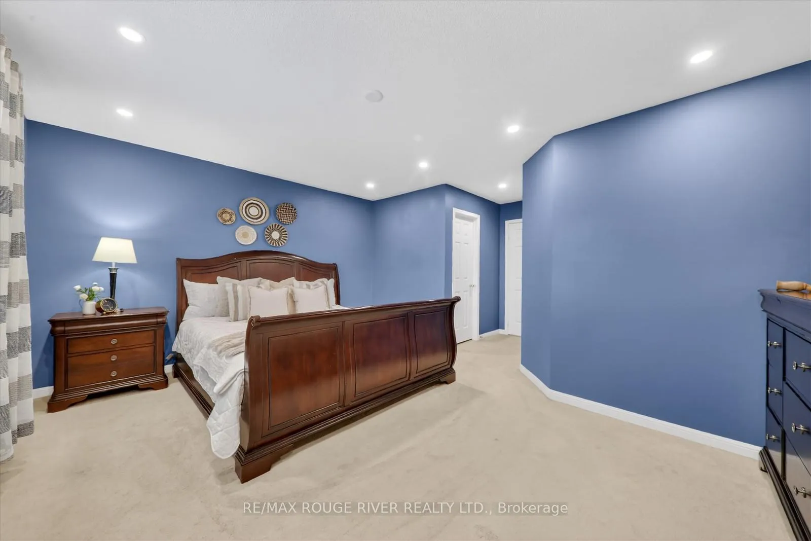 Photo 16 of 89 Kirkland Place, Whitby, Williamsburg — HOMEH