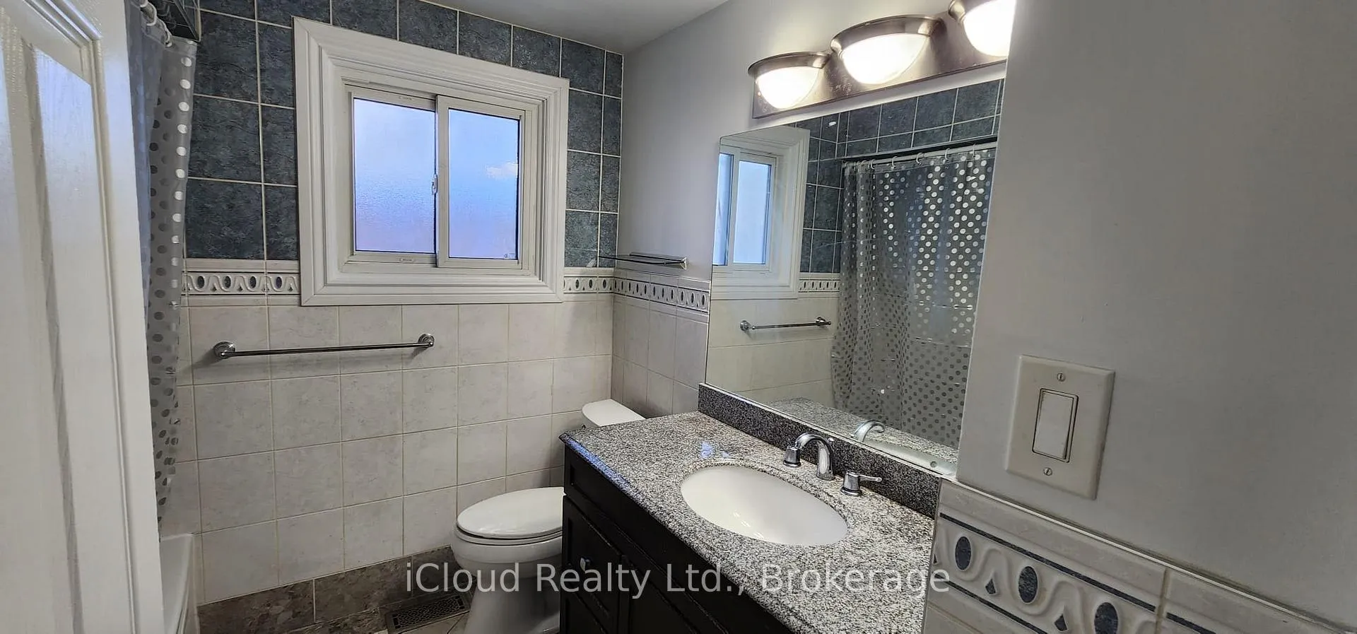 Photo 14 of 131 Victor Boulevard, Hamilton, Greeningdon — HOMEH