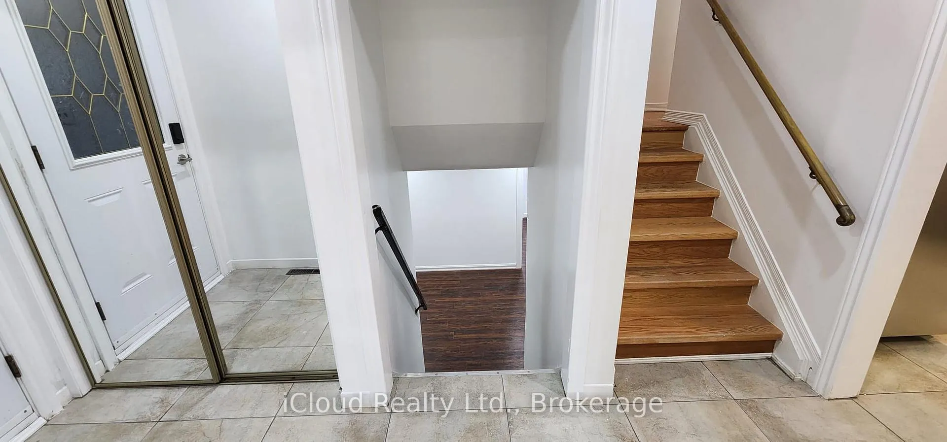 Photo 19 of 131 Victor Boulevard, Hamilton, Greeningdon — HOMEH