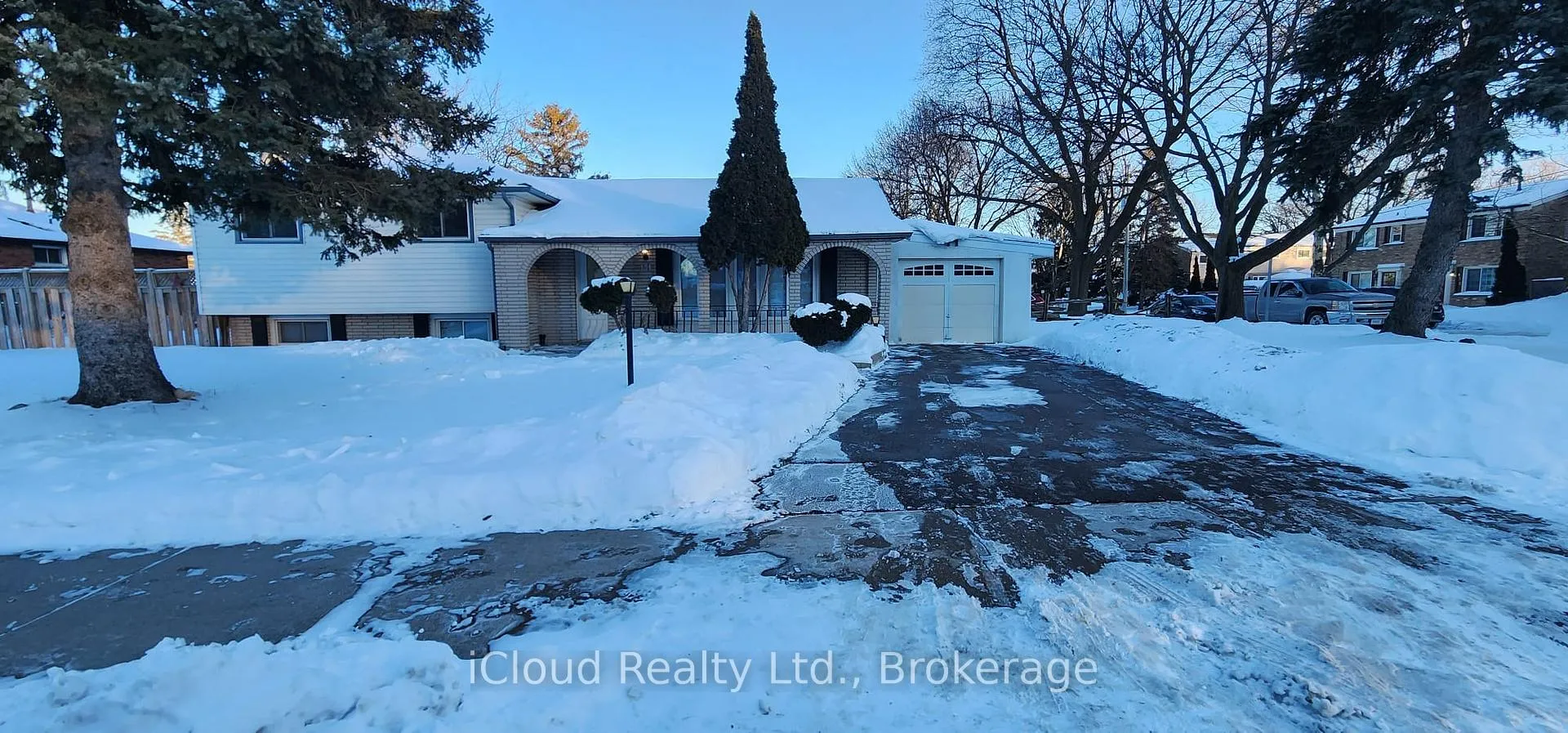 Photo 22 of 131 Victor Boulevard, Hamilton, Greeningdon — HOMEH