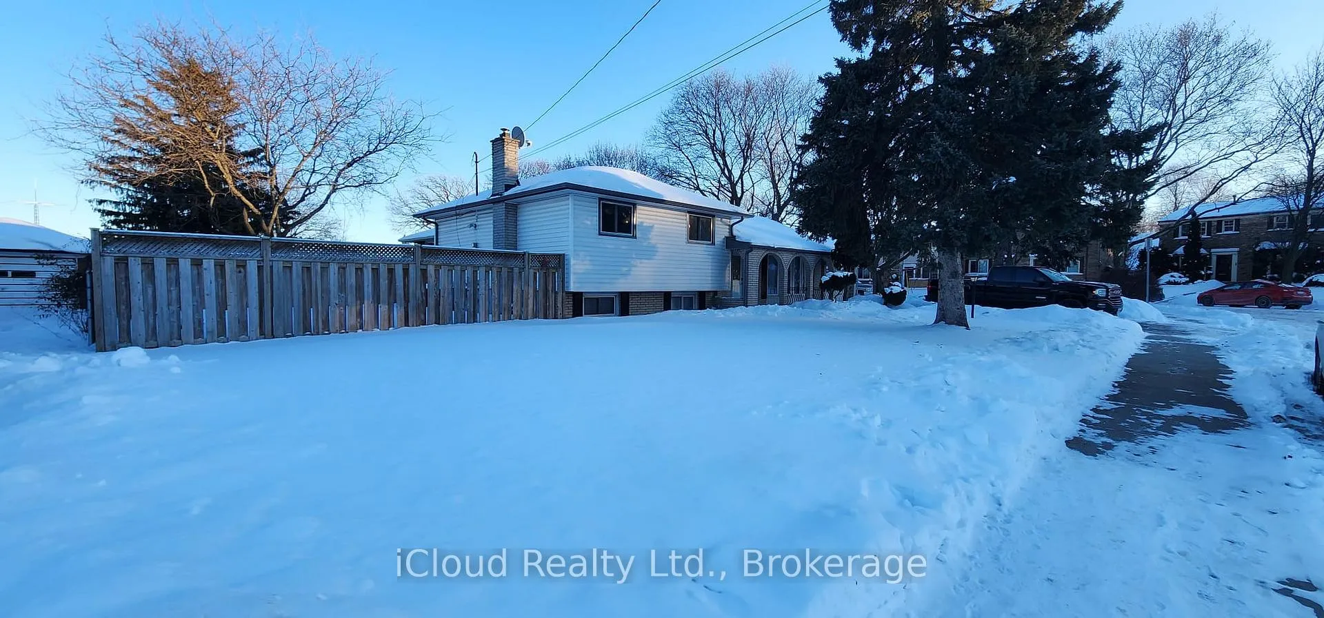 Photo 23 of 131 Victor Boulevard, Hamilton, Greeningdon — HOMEH