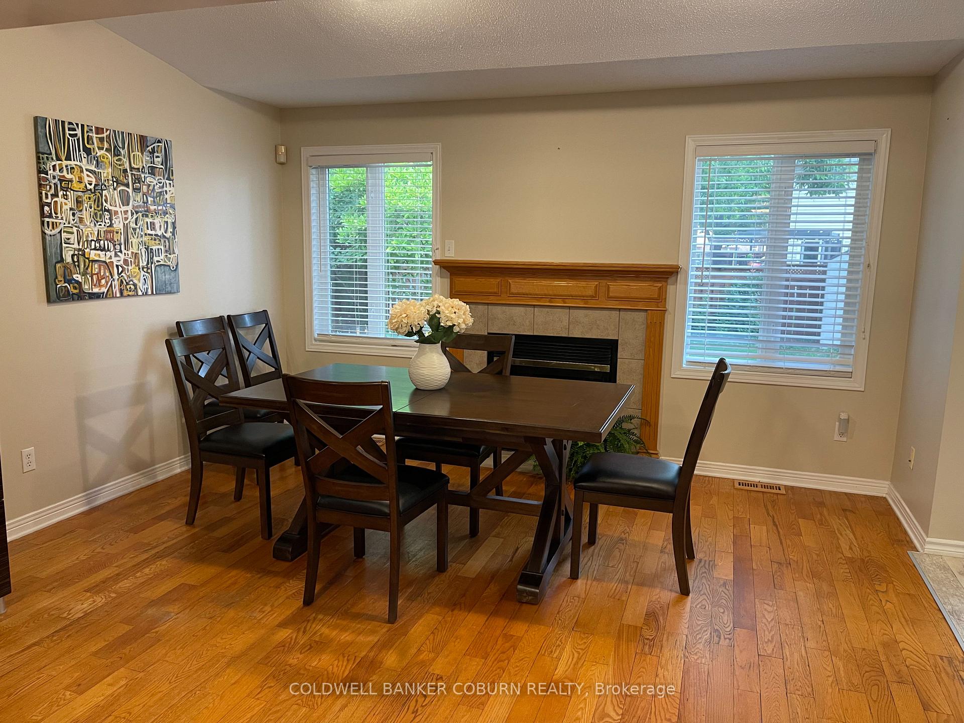Photo 7 of 15 Oriska Way, Ottawa, Barrhaven - Longfields — HOMEH