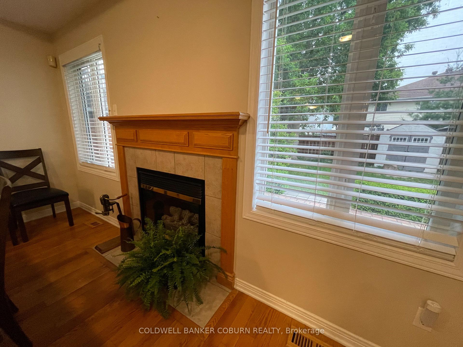 Photo 8 of 15 Oriska Way, Ottawa, Barrhaven - Longfields — HOMEH