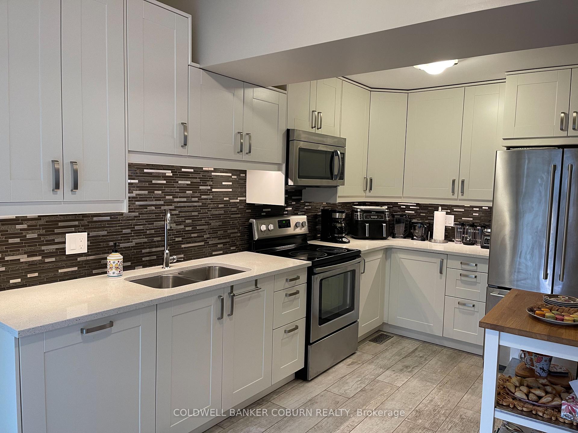 Photo 11 of 15 Oriska Way, Ottawa, Barrhaven - Longfields — HOMEH