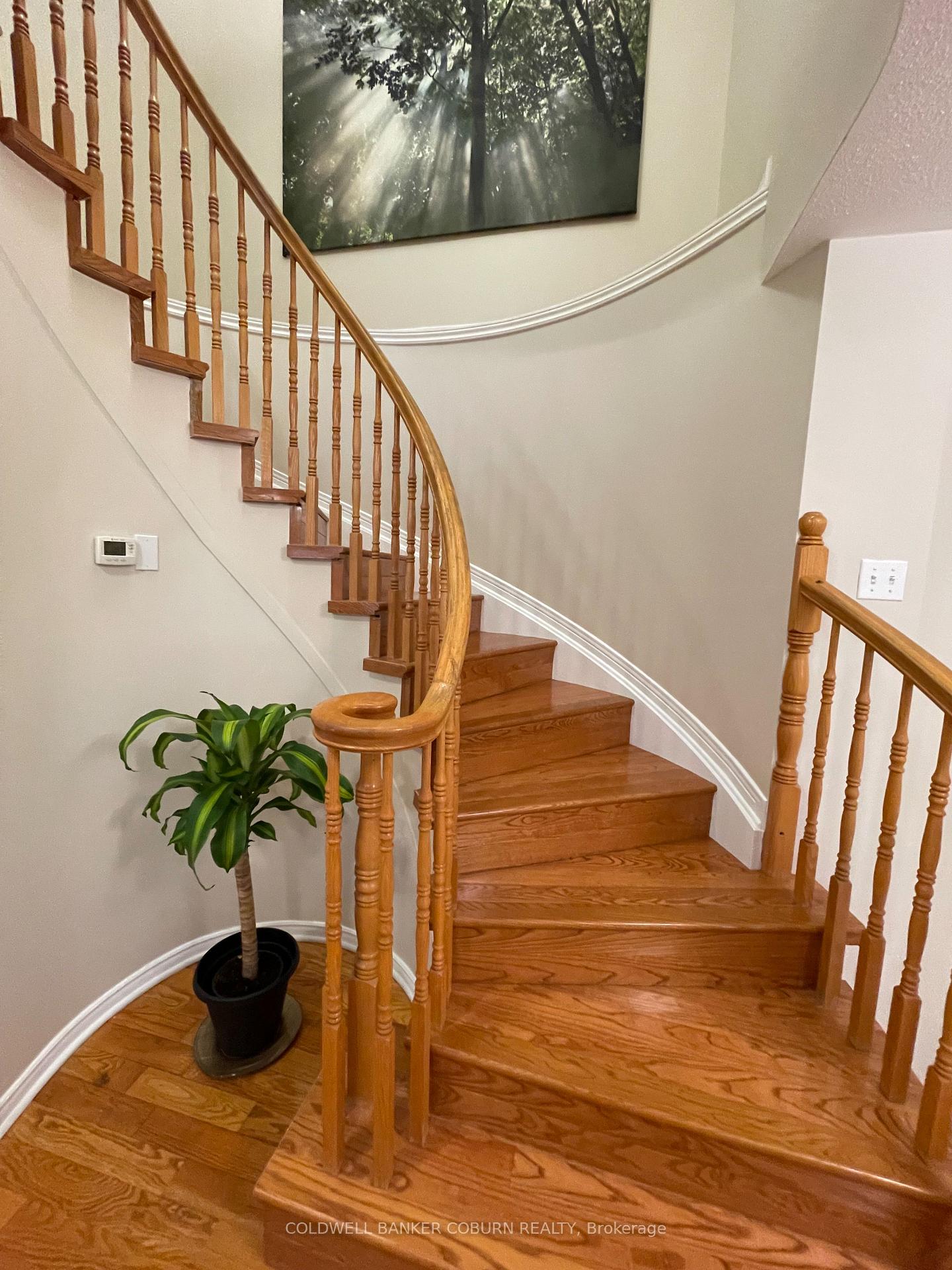 Photo 12 of 15 Oriska Way, Ottawa, Barrhaven - Longfields — HOMEH