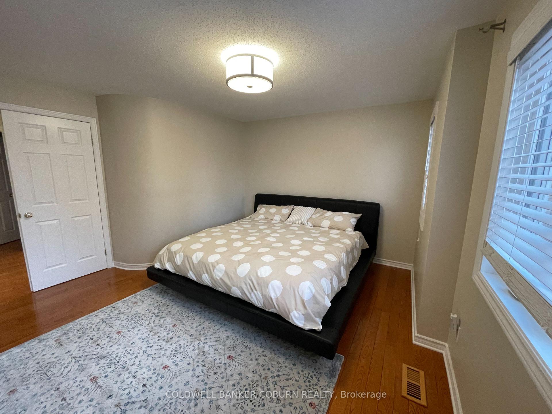 Photo 13 of 15 Oriska Way, Ottawa, Barrhaven - Longfields — HOMEH