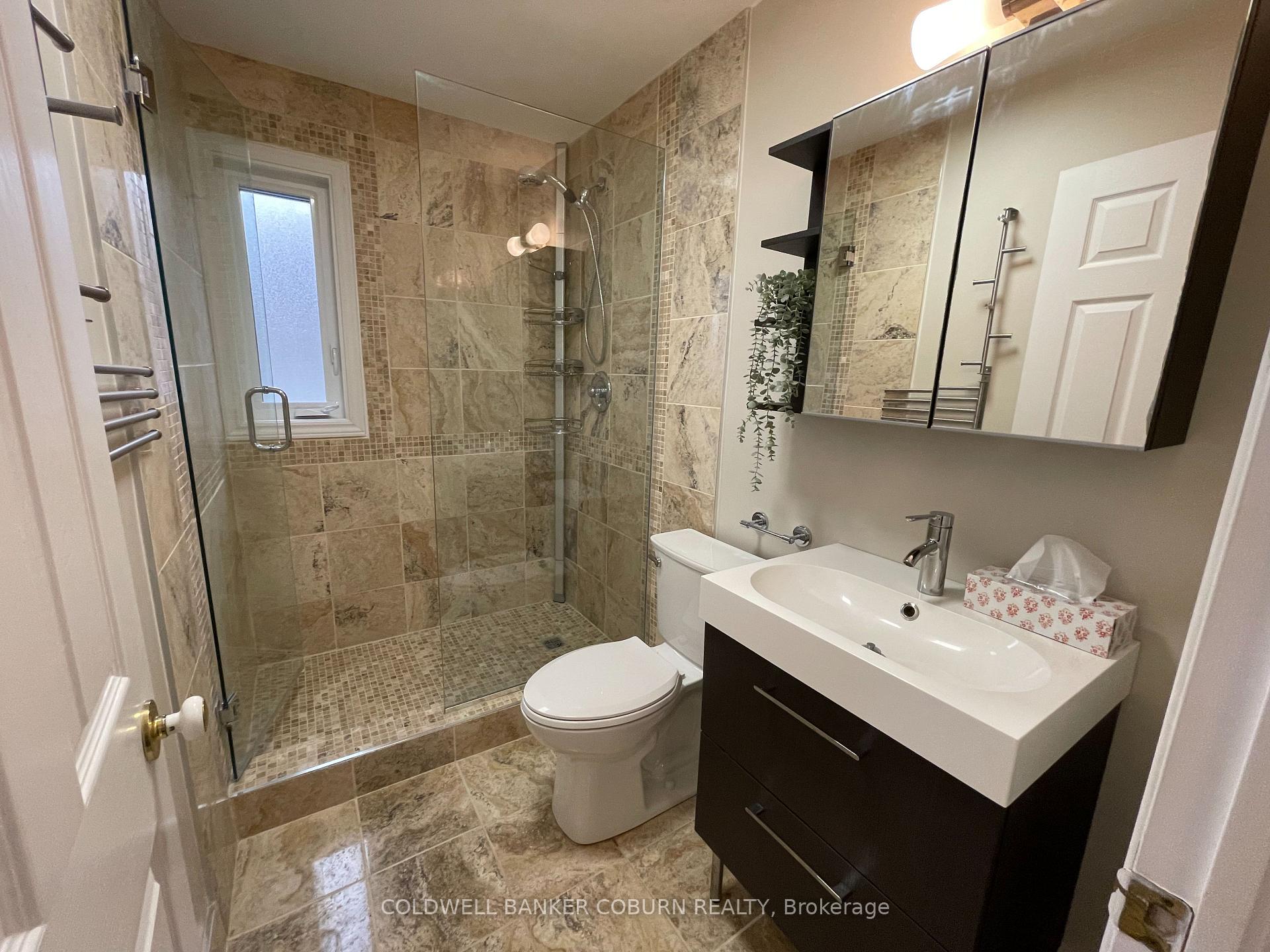 Photo 14 of 15 Oriska Way, Ottawa, Barrhaven - Longfields — HOMEH