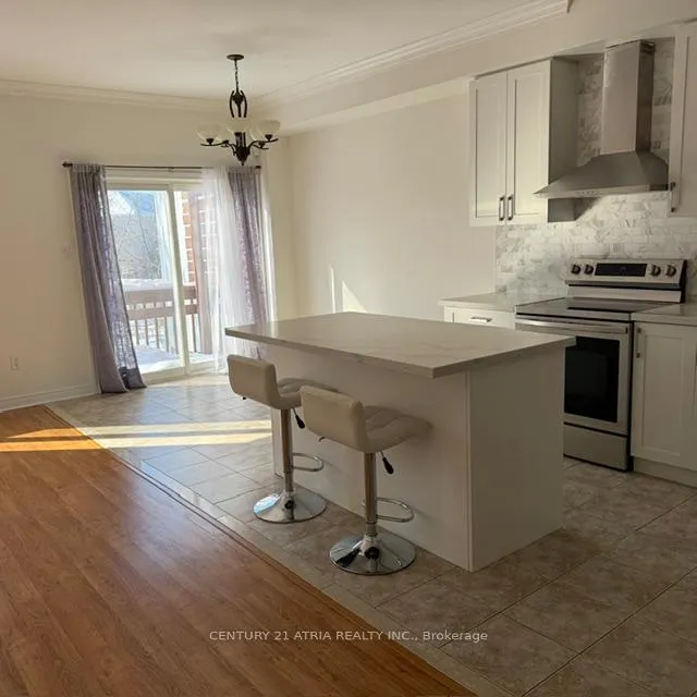 Photo 2 of 52 Arco Circle, Vaughan, Maple — HOMEH
