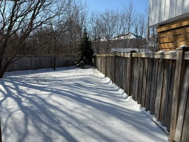 Photo 15 of 52 Arco Circle, Vaughan, Maple — HOMEH