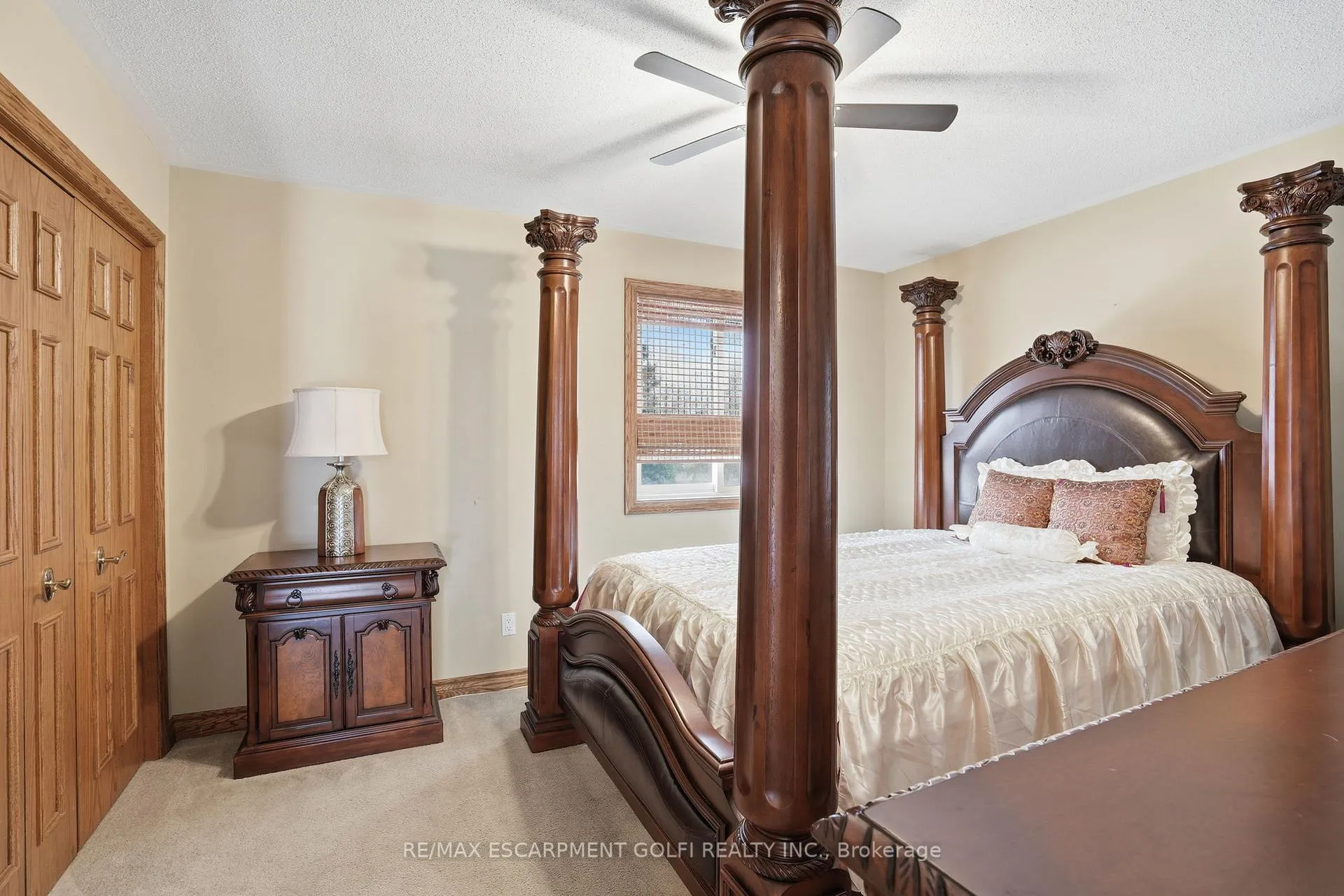 Photo 10 of 9 Lamb Court, Haldimand — HOMEH