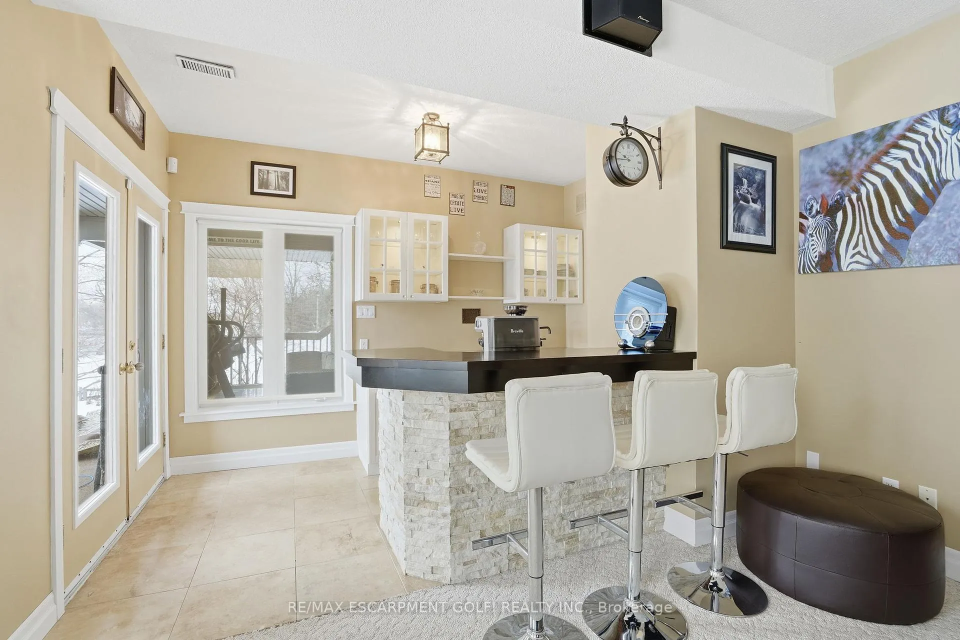 Photo 33 of 9 Lamb Court, Haldimand — HOMEH