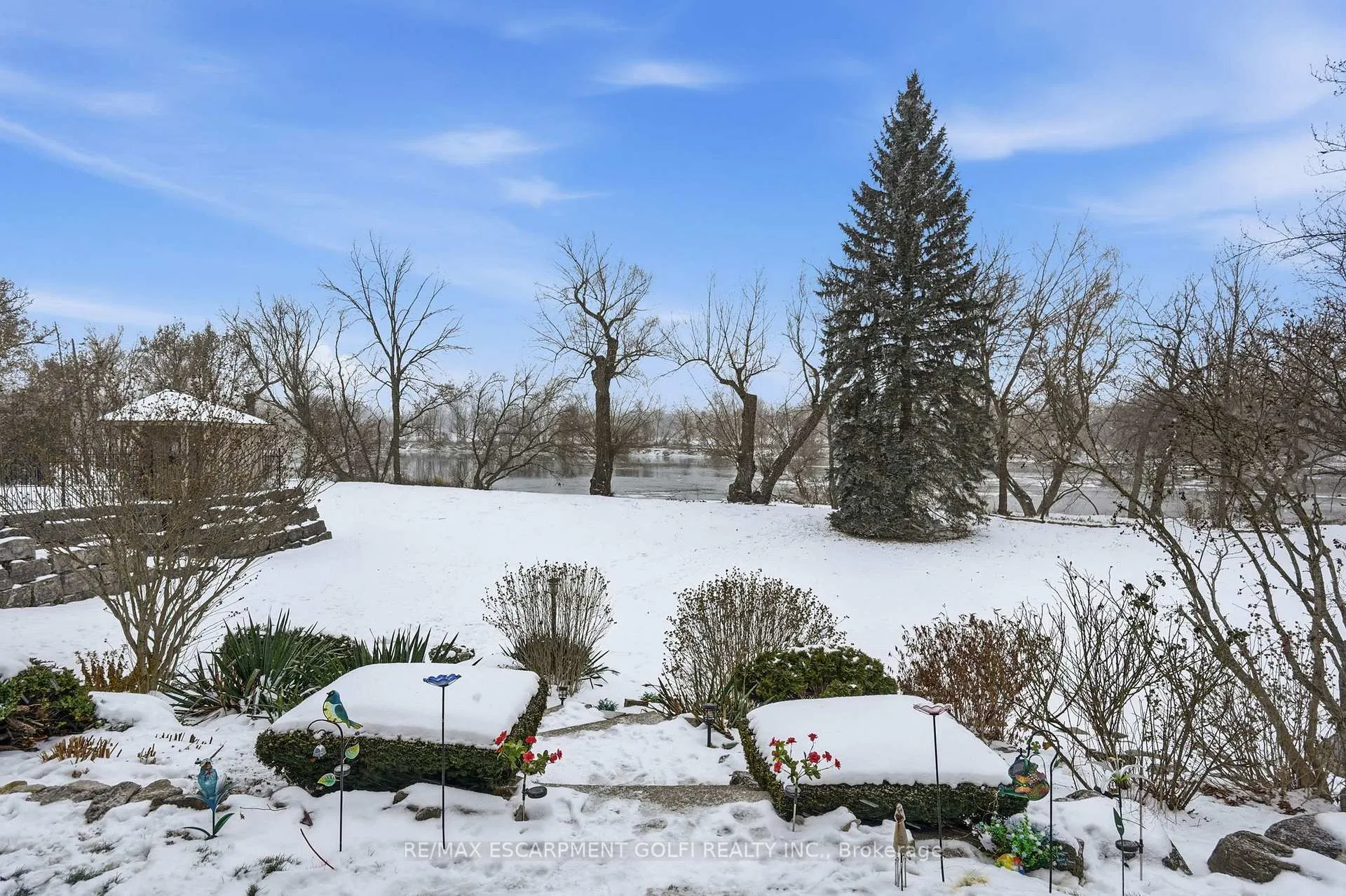 Photo 38 of 9 Lamb Court, Haldimand — HOMEH