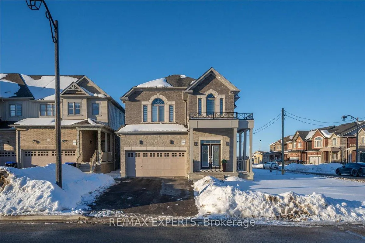 Photo 3 of 42 Lorne Thomas Place, New Tecumseth, Rural New Tecumseth — HOMEH