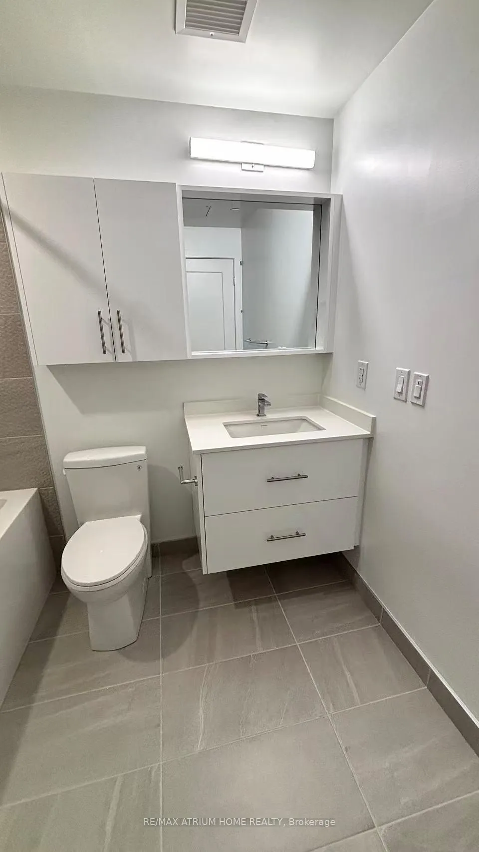 Photo 5 of Unit B1007, 9751 Markham Road, Markham, Greensborough — HOMEH