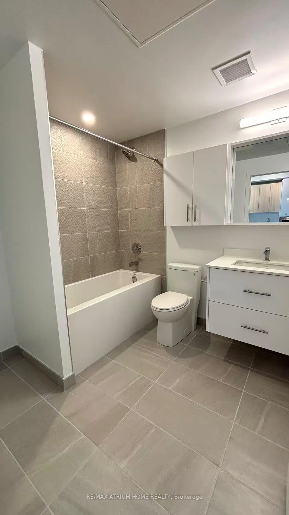 Photo 6 of Unit B1007, 9751 Markham Road, Markham, Greensborough — HOMEH