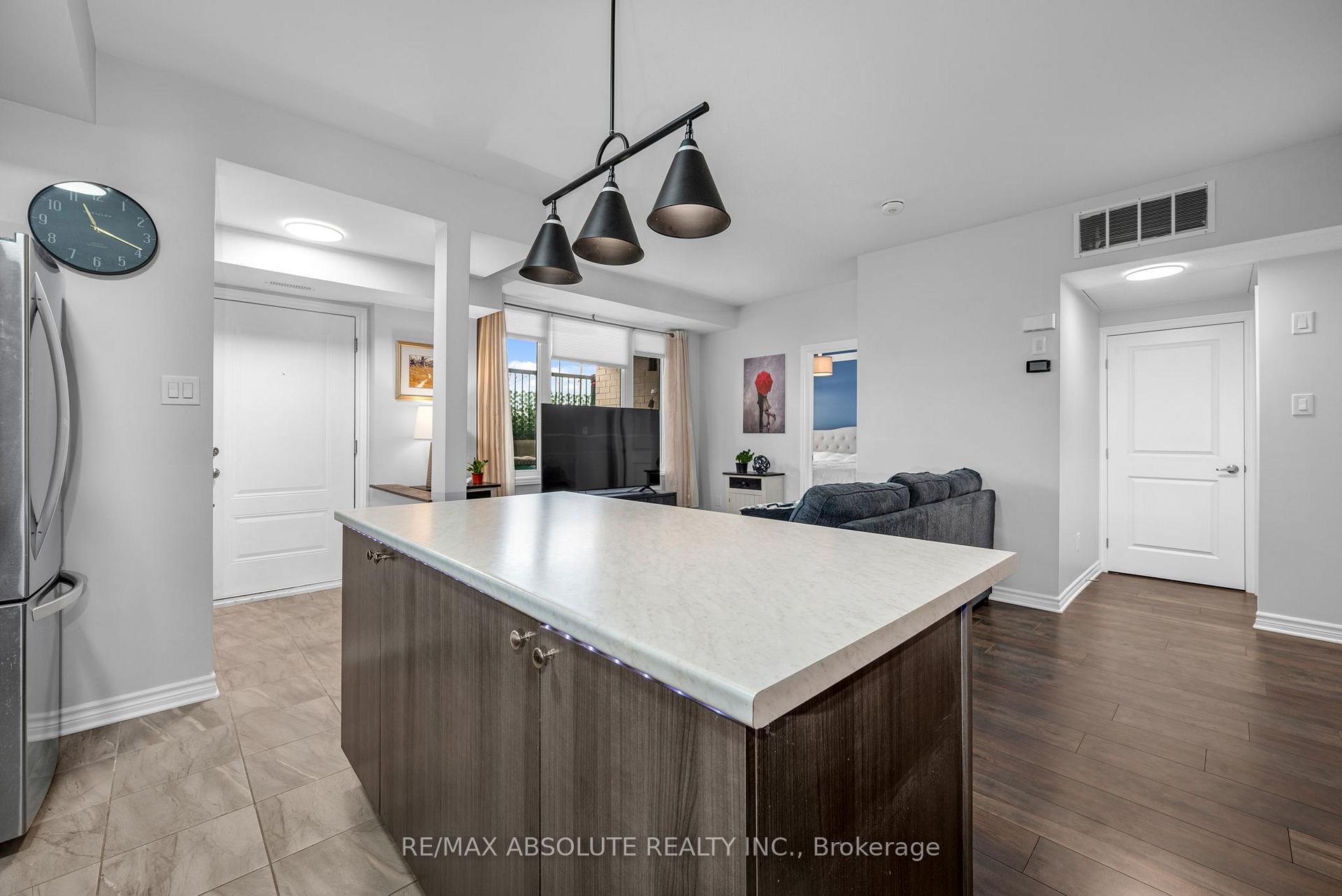 Photo 9 of Unit G, 40 Jaguar Private, Ottawa, Kanata - Emerald Meadows/Trailwest — HOMEH