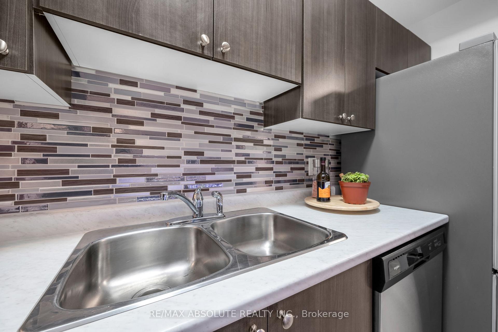 Photo 13 of Unit G, 40 Jaguar Private, Ottawa, Kanata - Emerald Meadows/Trailwest — HOMEH