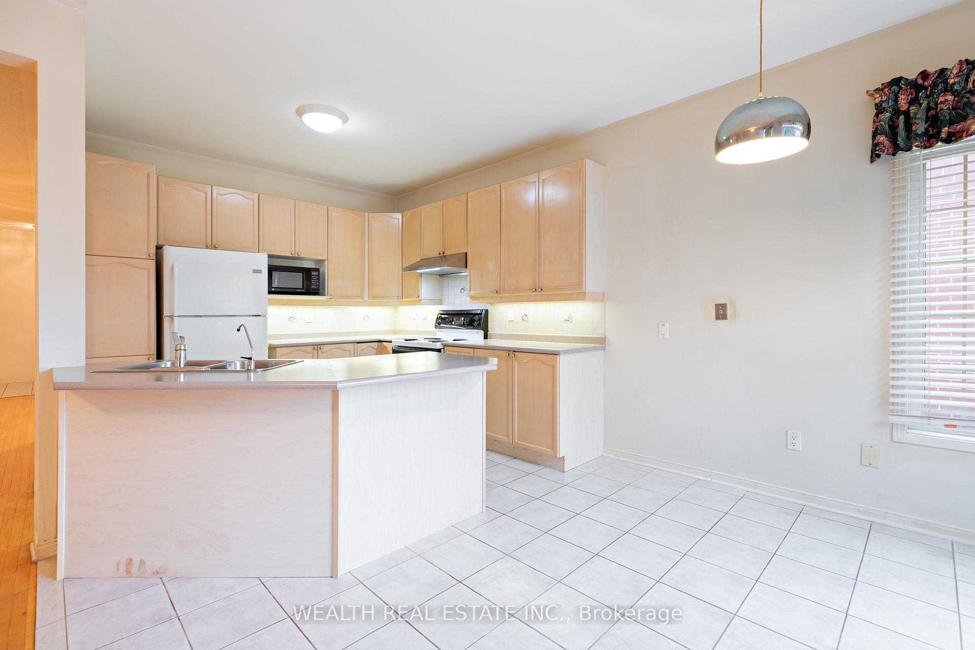 Photo 9 of 89 Snowdon Circle, Markham, Markville — HOMEH