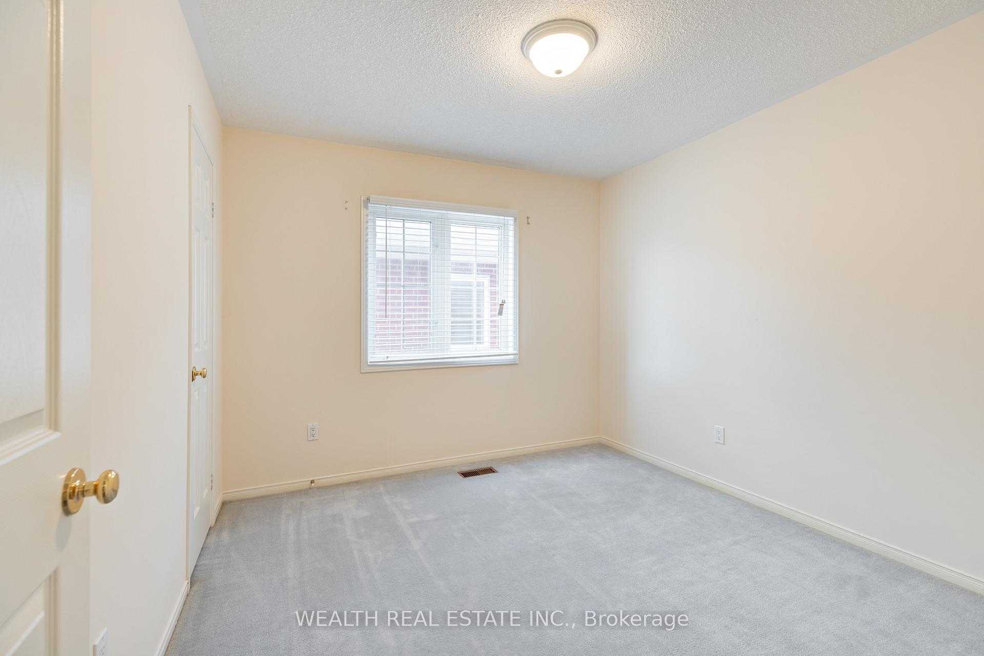 Photo 17 of 89 Snowdon Circle, Markham, Markville — HOMEH