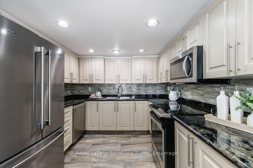 Photo 10 of Unit 6, 4 Beck Boulevard, Penetanguishene — HOMEH