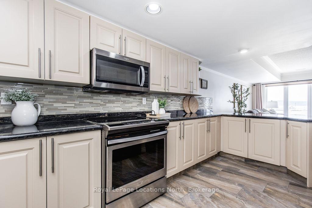 Photo 11 of Unit 6, 4 Beck Boulevard, Penetanguishene — HOMEH