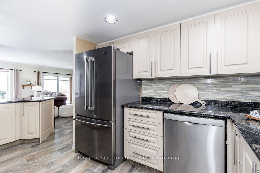Photo 13 of Unit 6, 4 Beck Boulevard, Penetanguishene — HOMEH