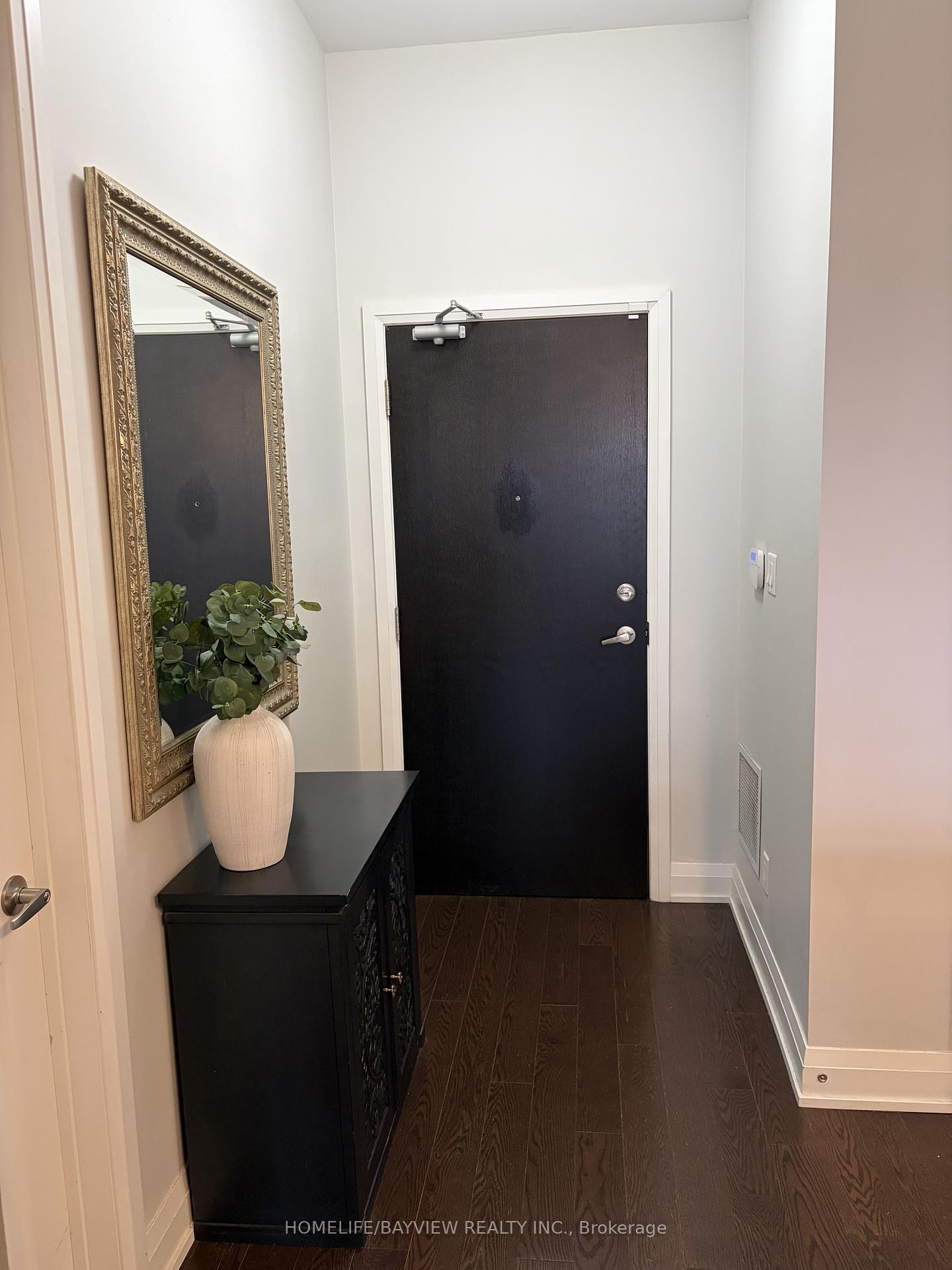Photo 3 of Unit 415, 15277 Yonge Street, Aurora, Aurora Village — HOMEH
