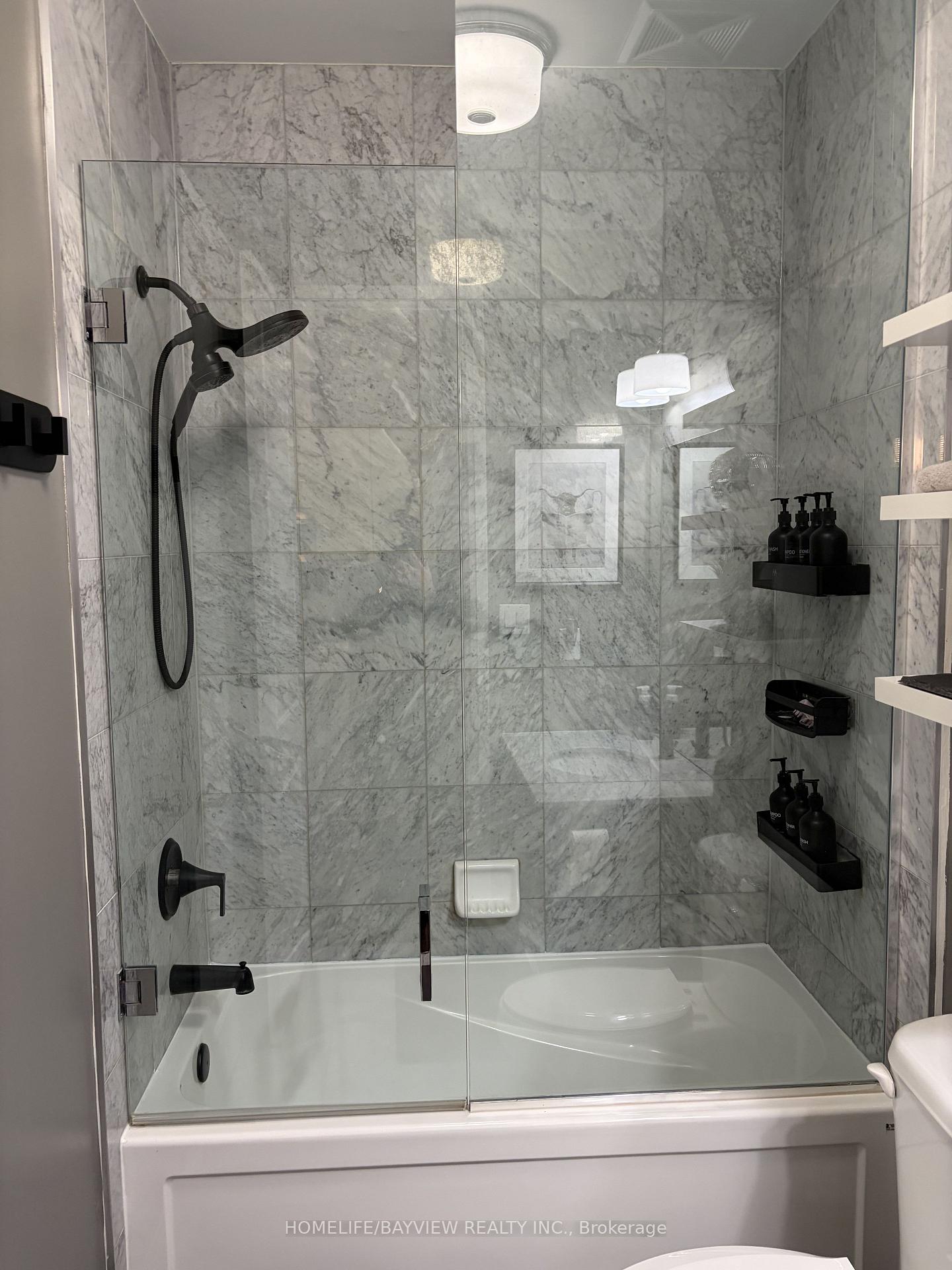 Photo 11 of Unit 415, 15277 Yonge Street, Aurora, Aurora Village — HOMEH